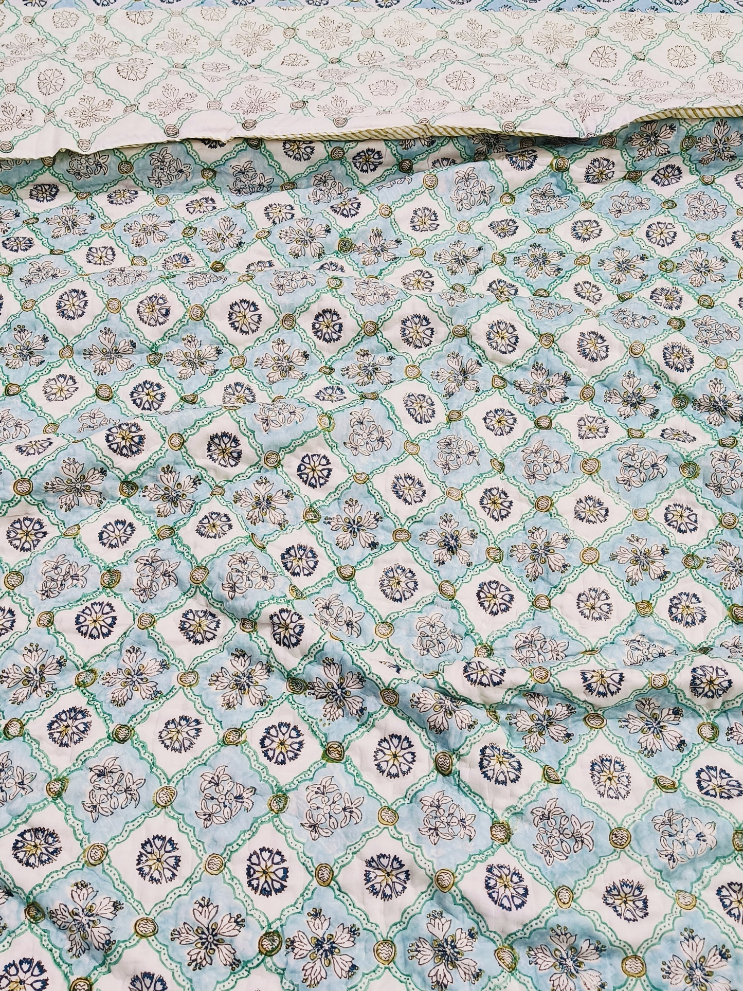 FRESH ARRIVAL Quilts (Double Bed)