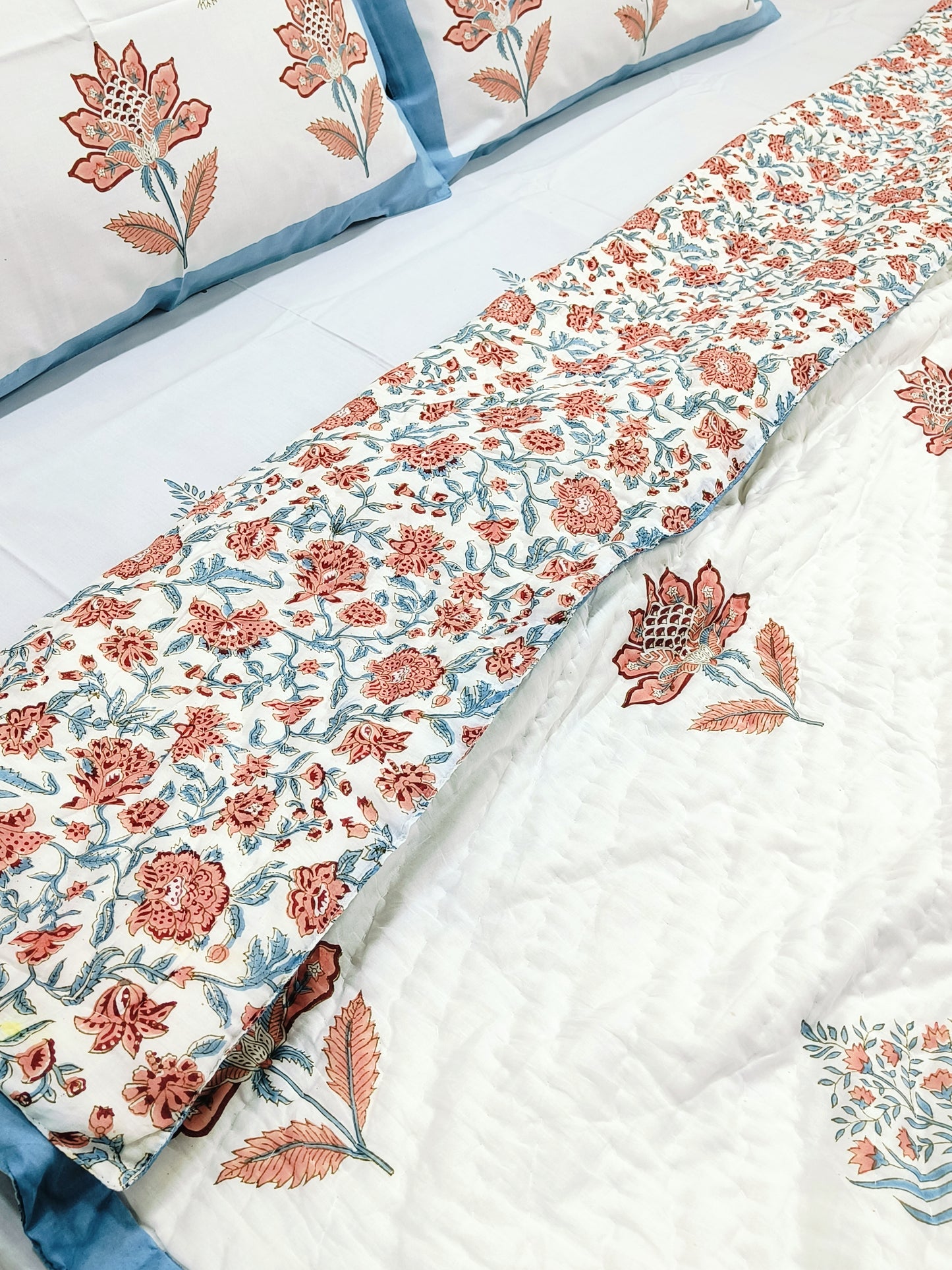 Bedding Sets with Quilts