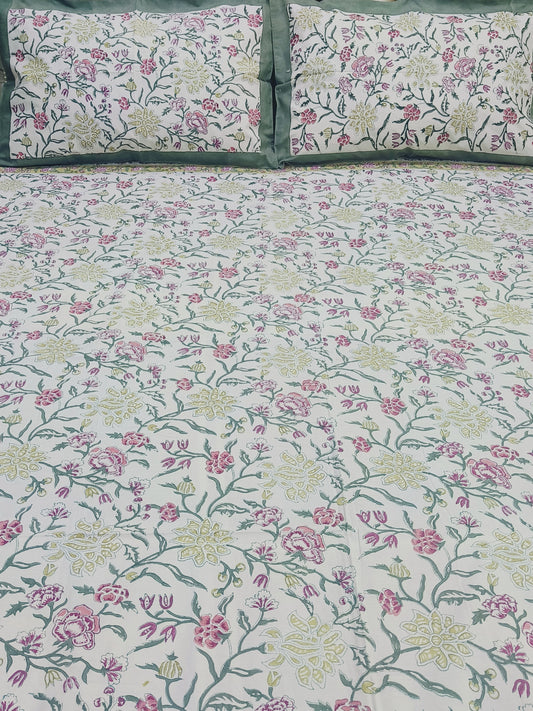 Bedsheet With King Size Pillow Cases