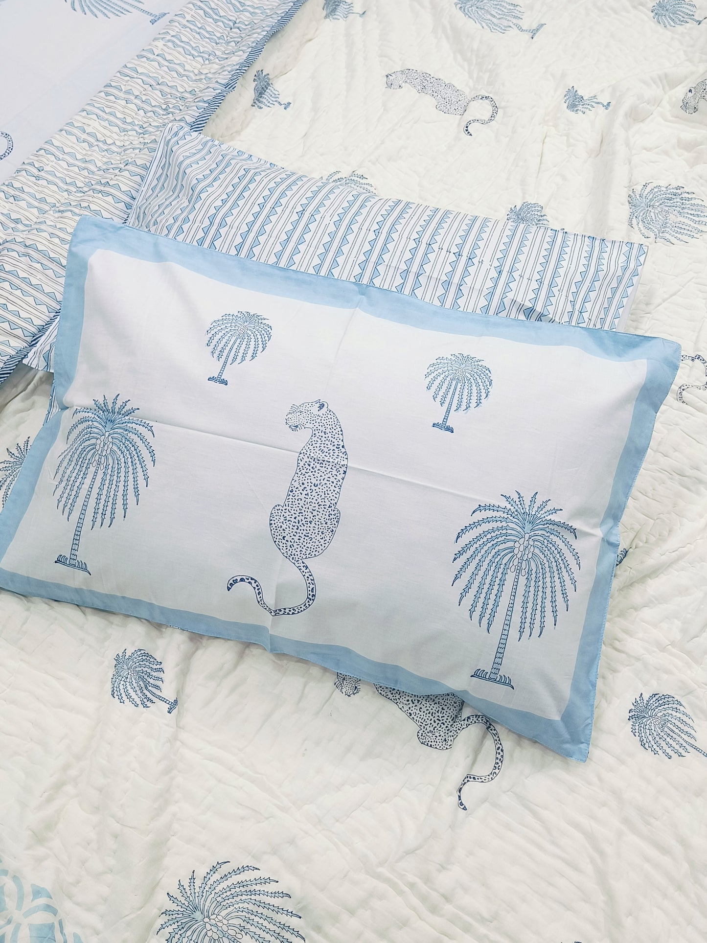 Bedding Sets with Quilts