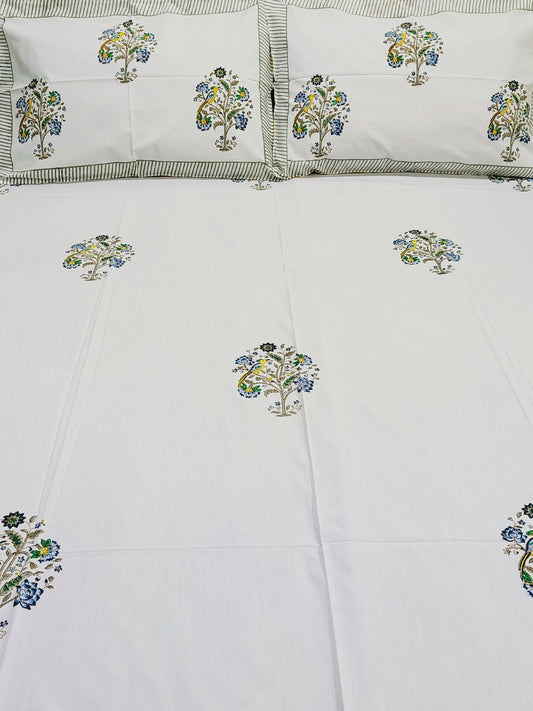 Bedsheet With King Size Pillow Cases