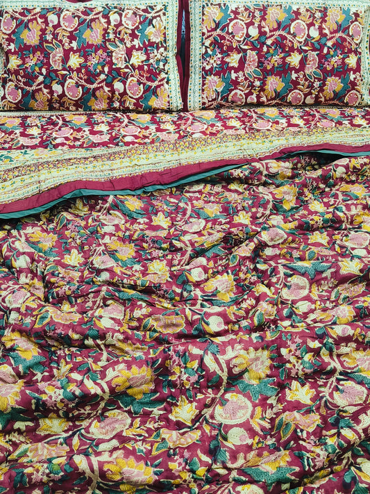 Bedding Sets with Quilts