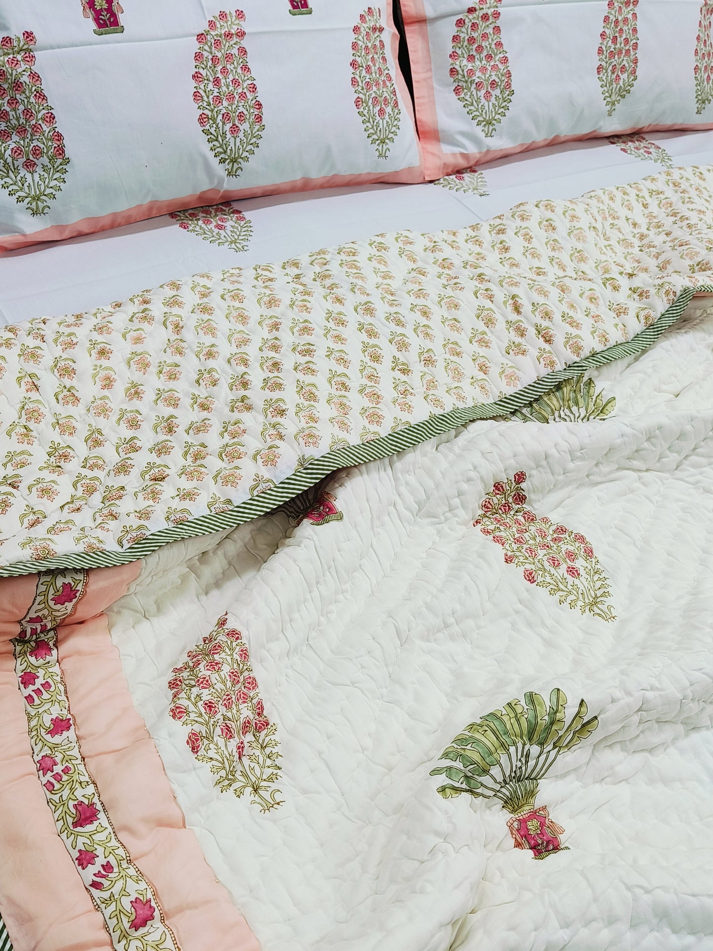 Bedding Sets with Quilts