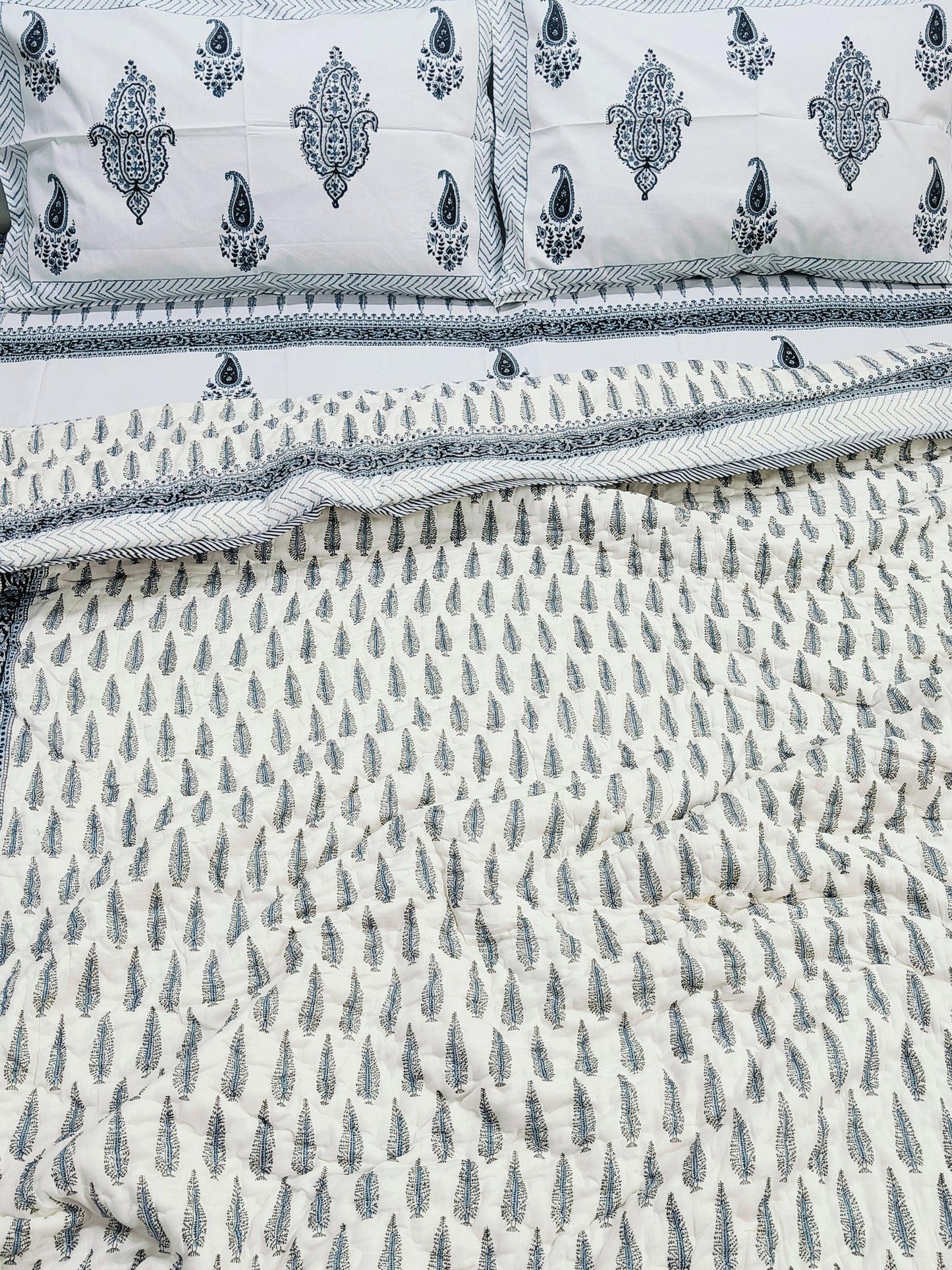 Bedding Sets with Quilts