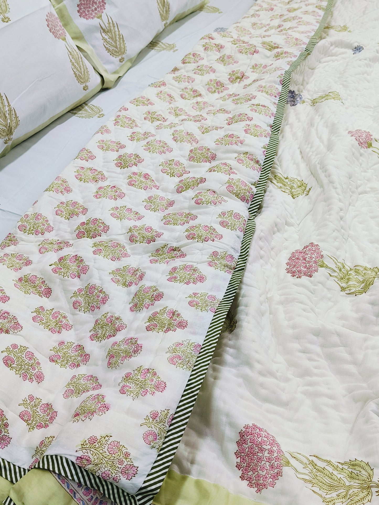 FRESH ARRIVAL Quilts (Double Bed)