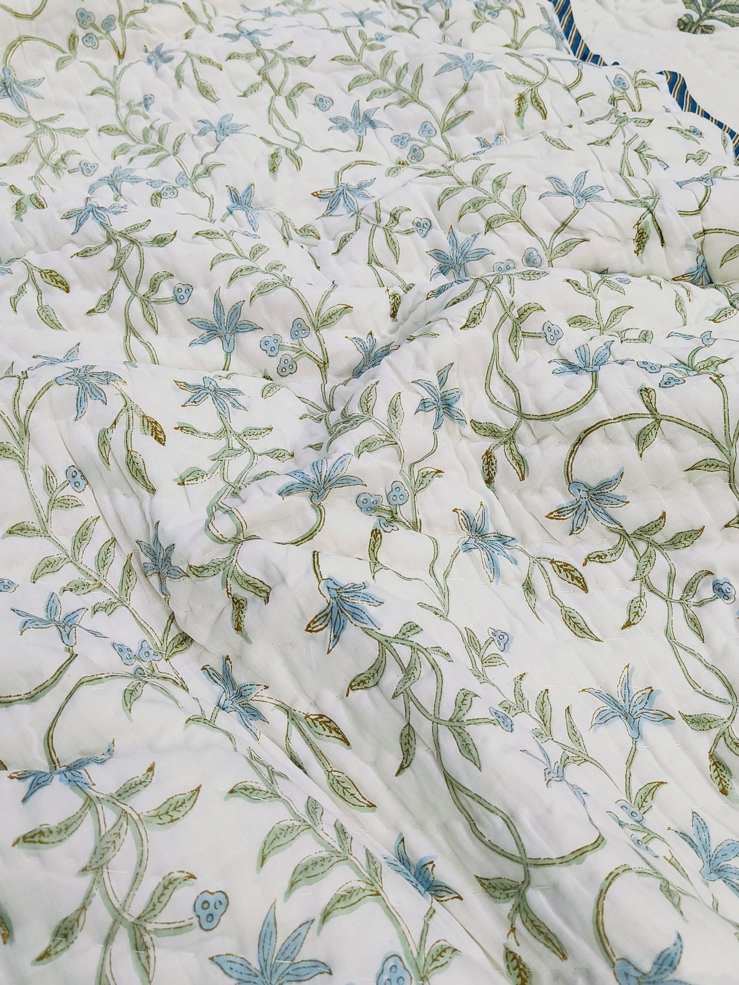 FRESH ARRIVAL Quilts (Double Bed)