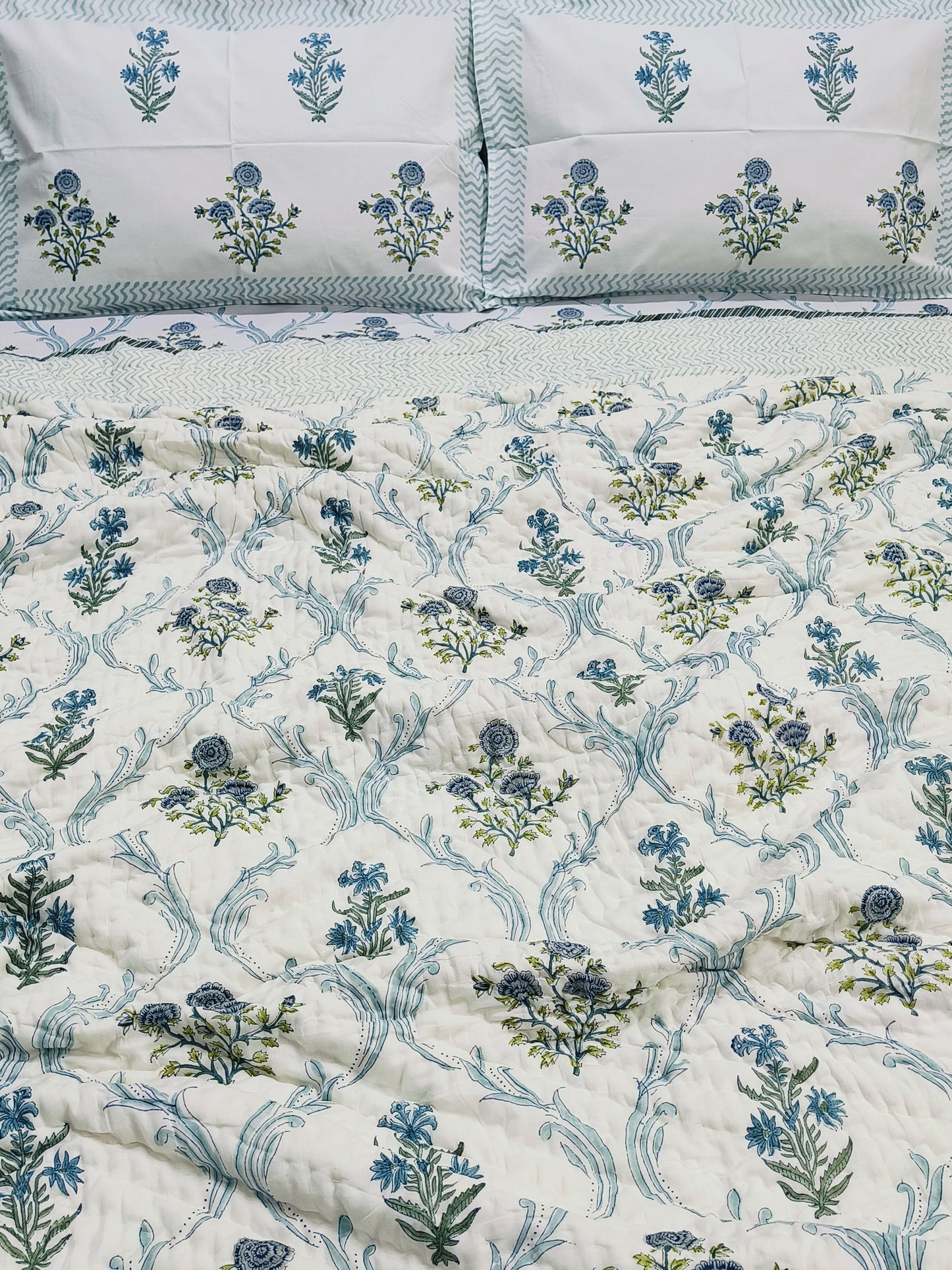 Bedding Sets with Quilts
