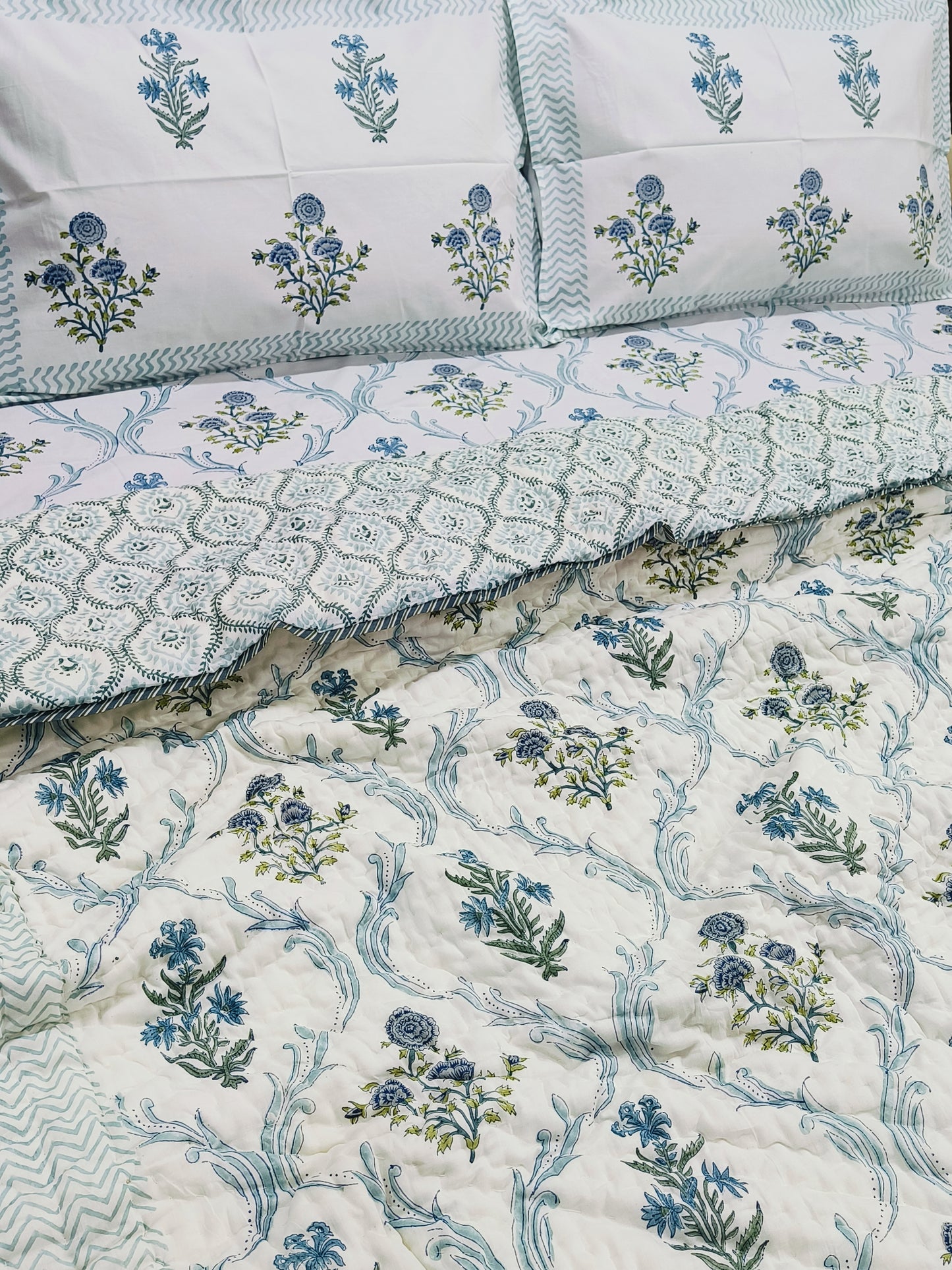 Bedding Sets with Quilts