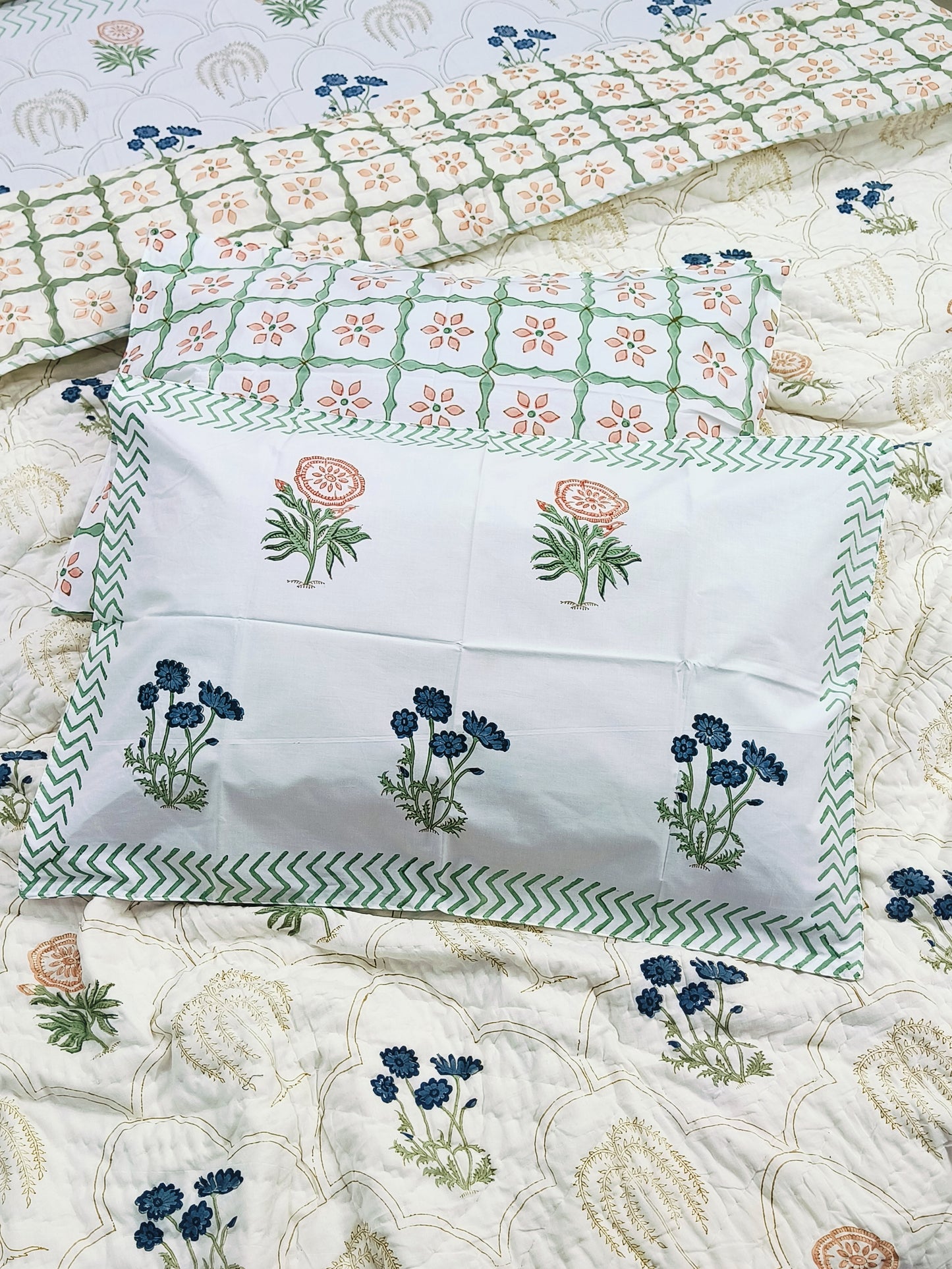 Bedding Sets with Quilts ( 108 * 108 Inches)