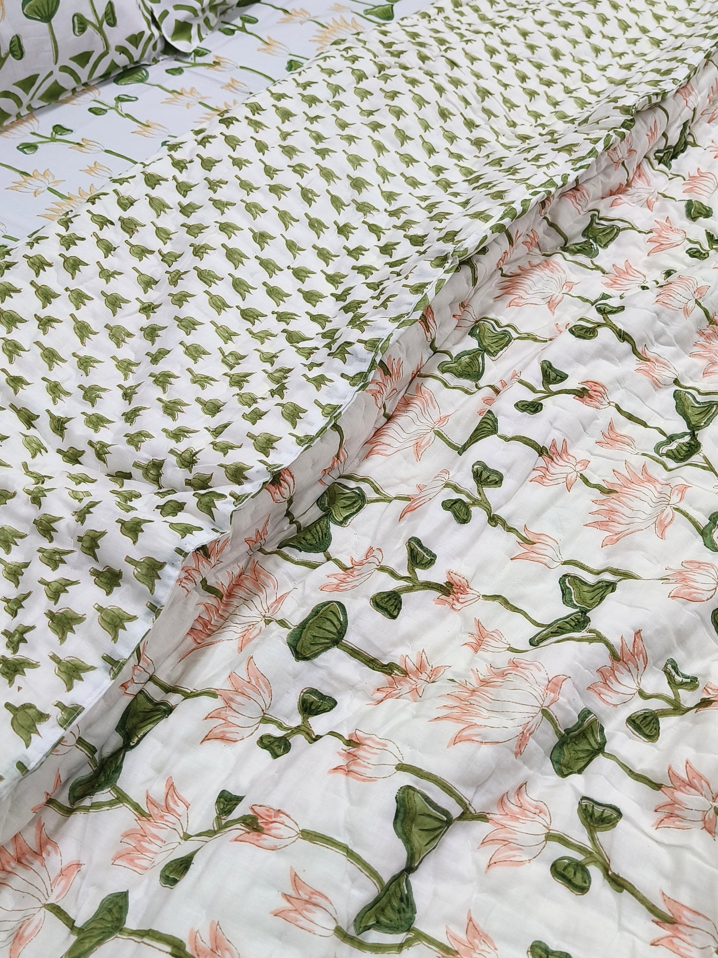 Bedding Sets with Quilts