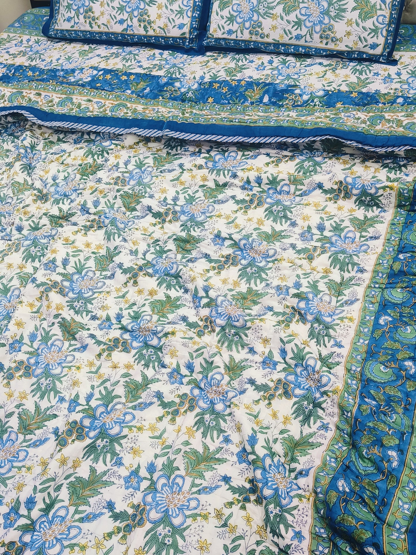 Bedding Sets with Quilts