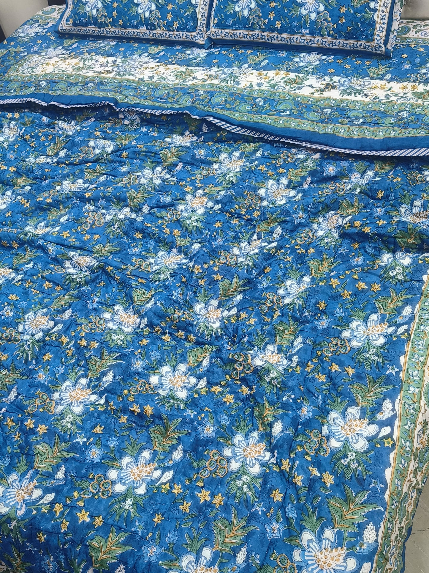 Bedding Sets with Quilts