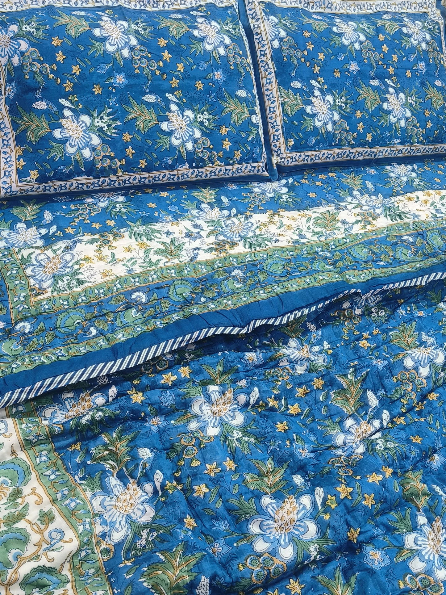 Bedding Sets with Quilts