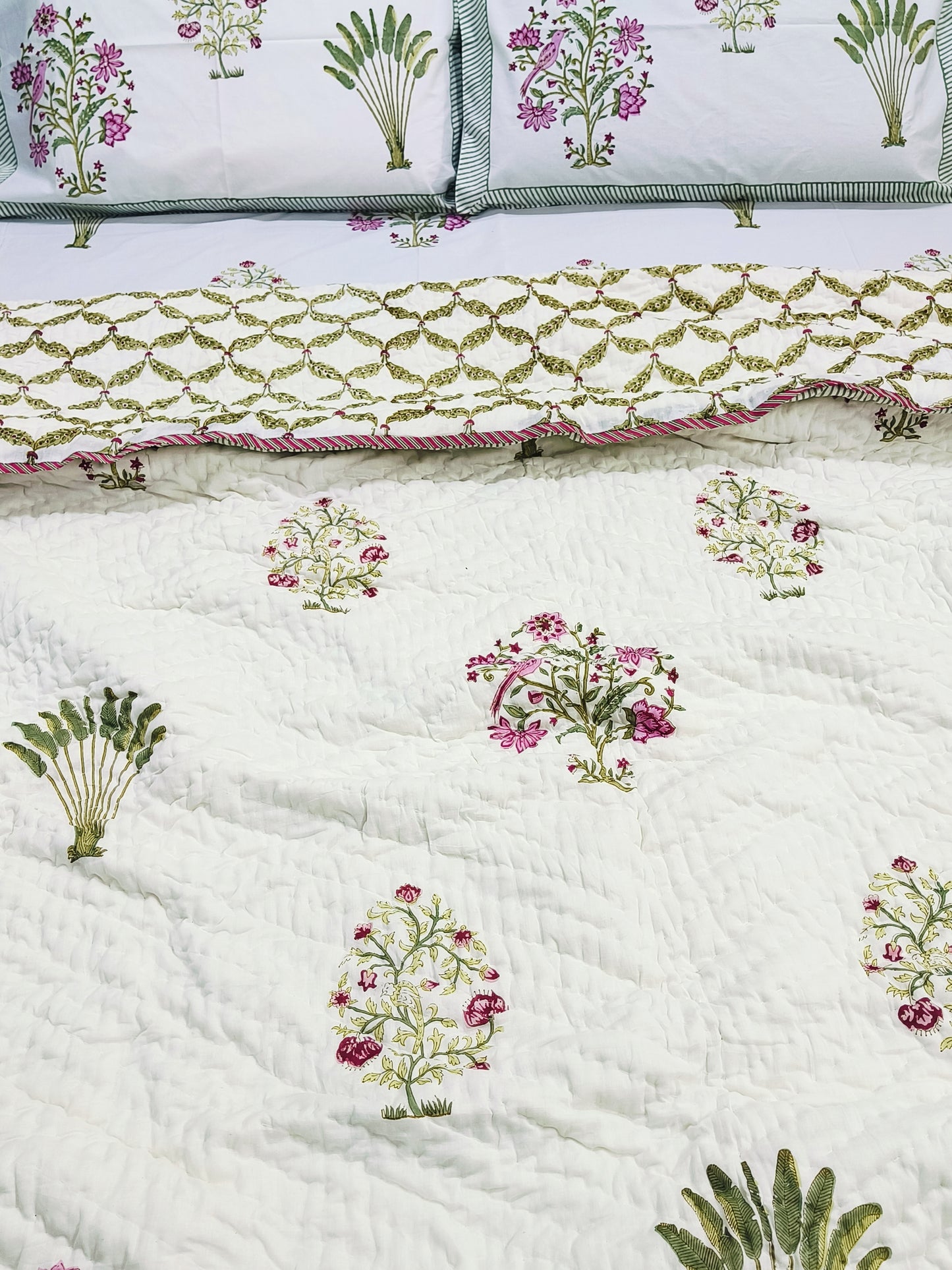 Bedding Sets with Quilts