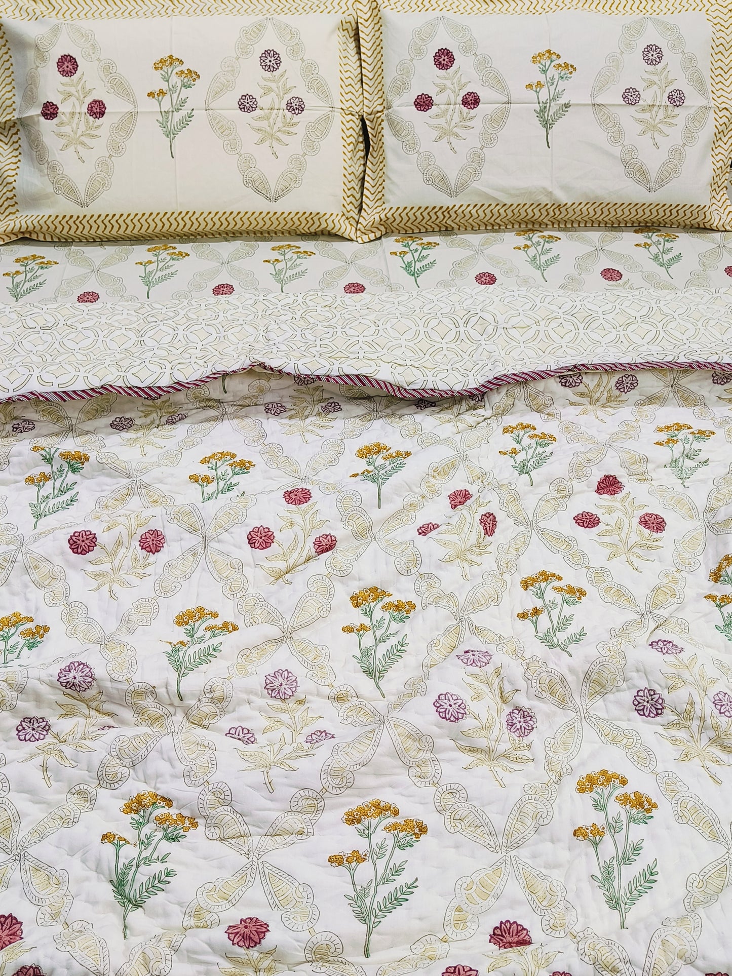 Bedding Sets with Quilts