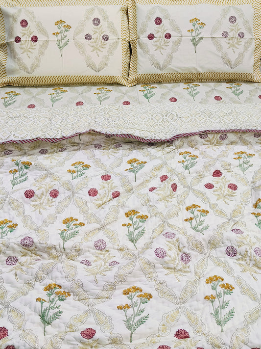 Bedding Sets with Quilts