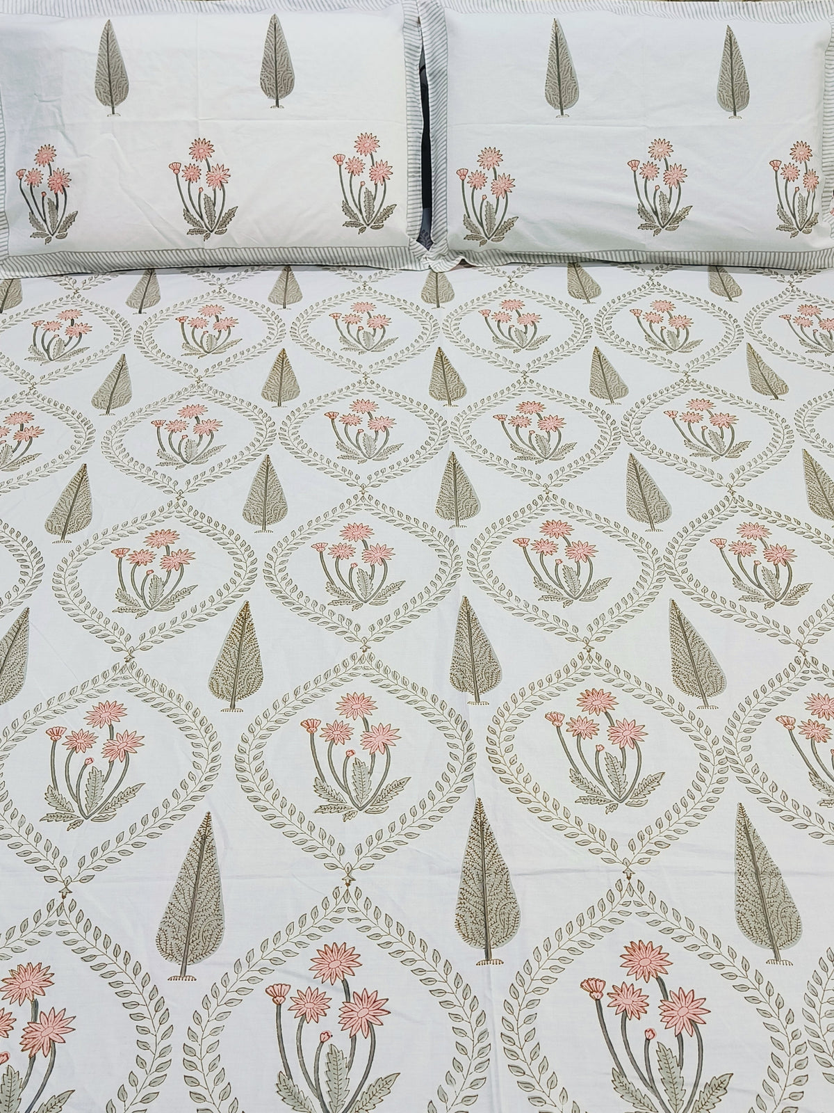 QUEEN Fitted Sheet