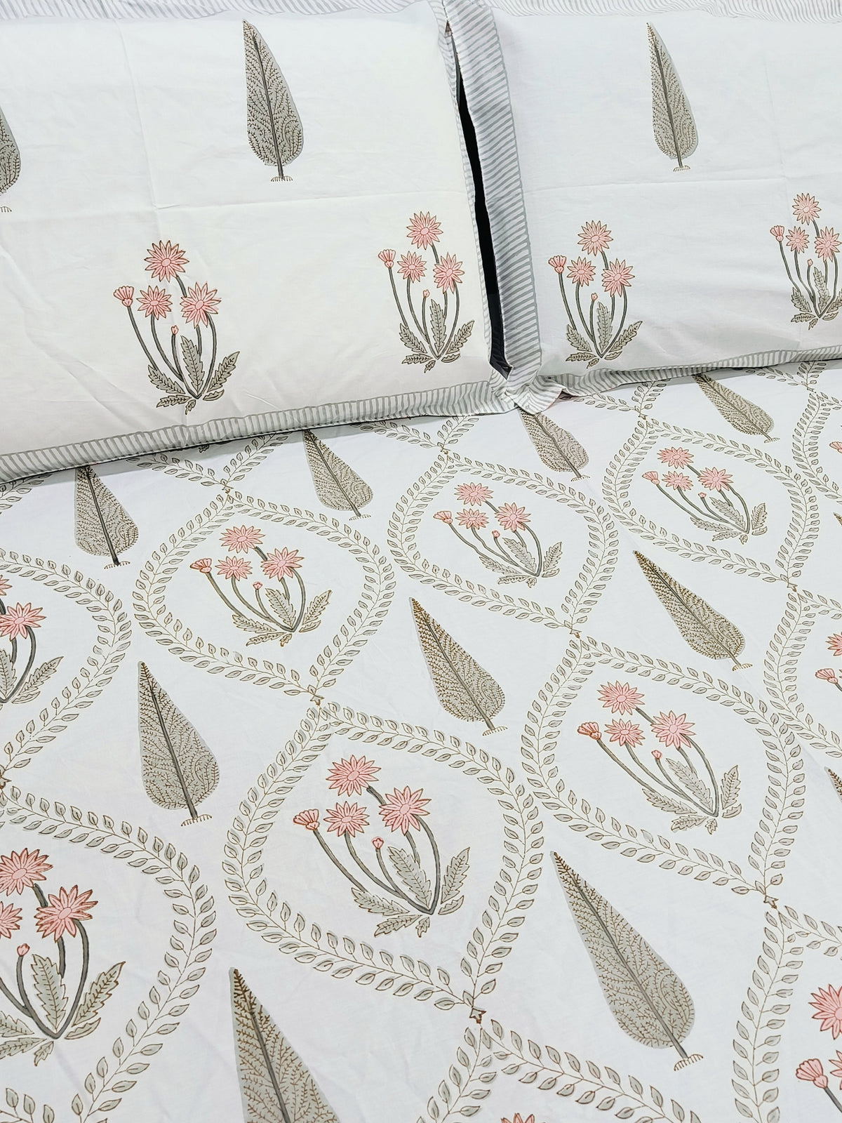 QUEEN Fitted Sheet