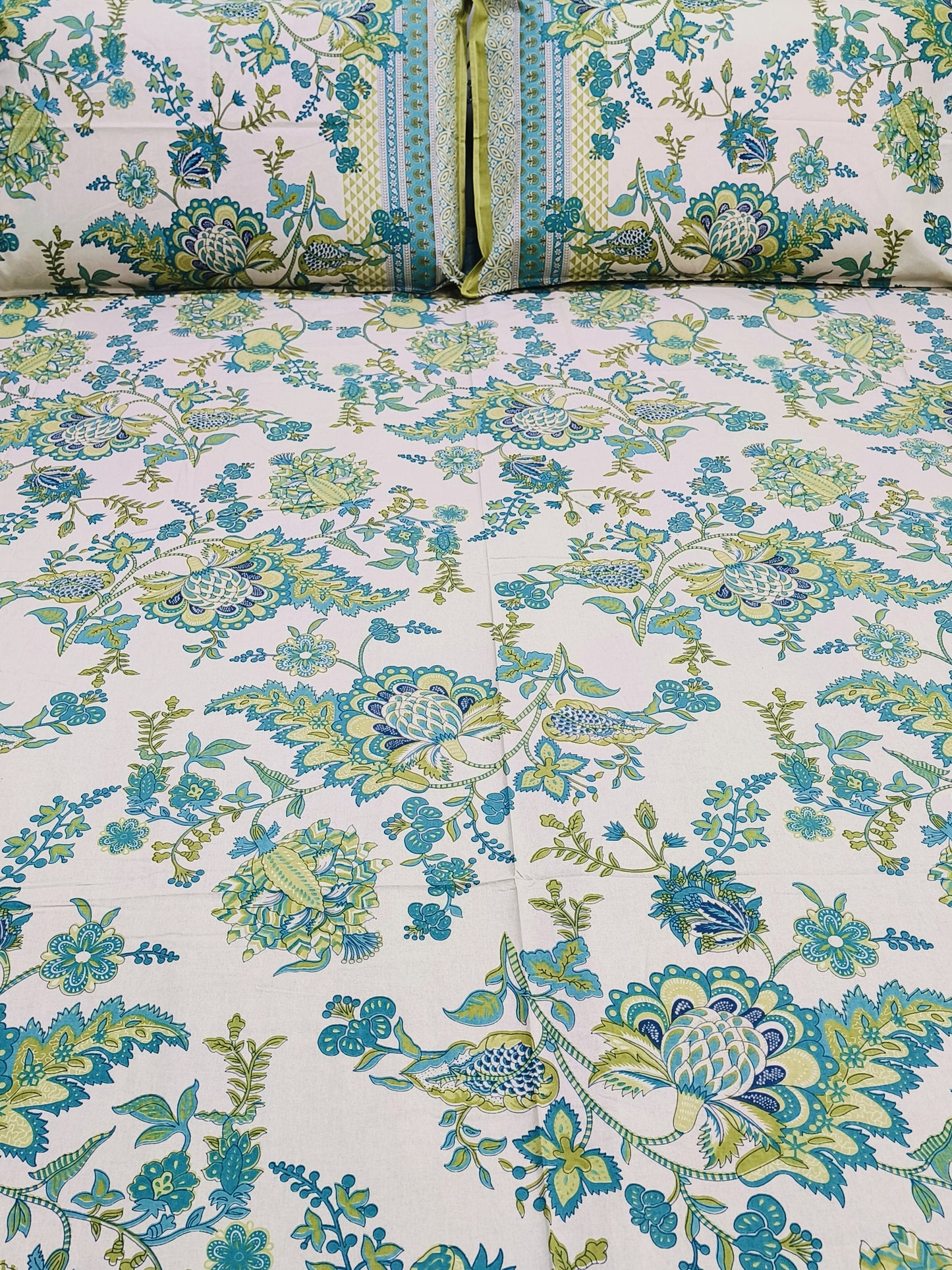 Floral Sadabahaar Bedsheets(Dispatch Time 24 Hours)