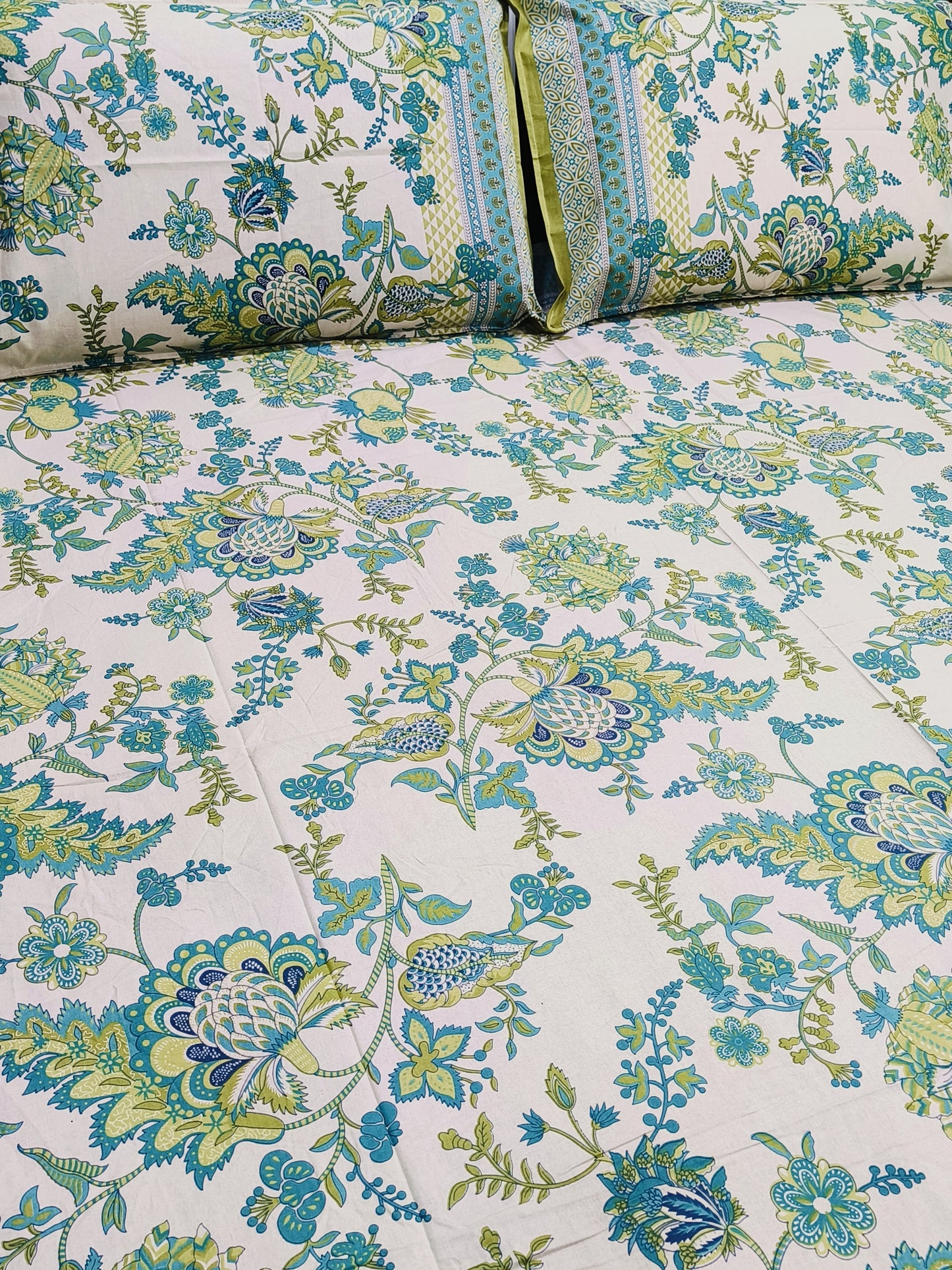 Floral Sadabahaar Bedsheets(Dispatch Time 24 Hours)