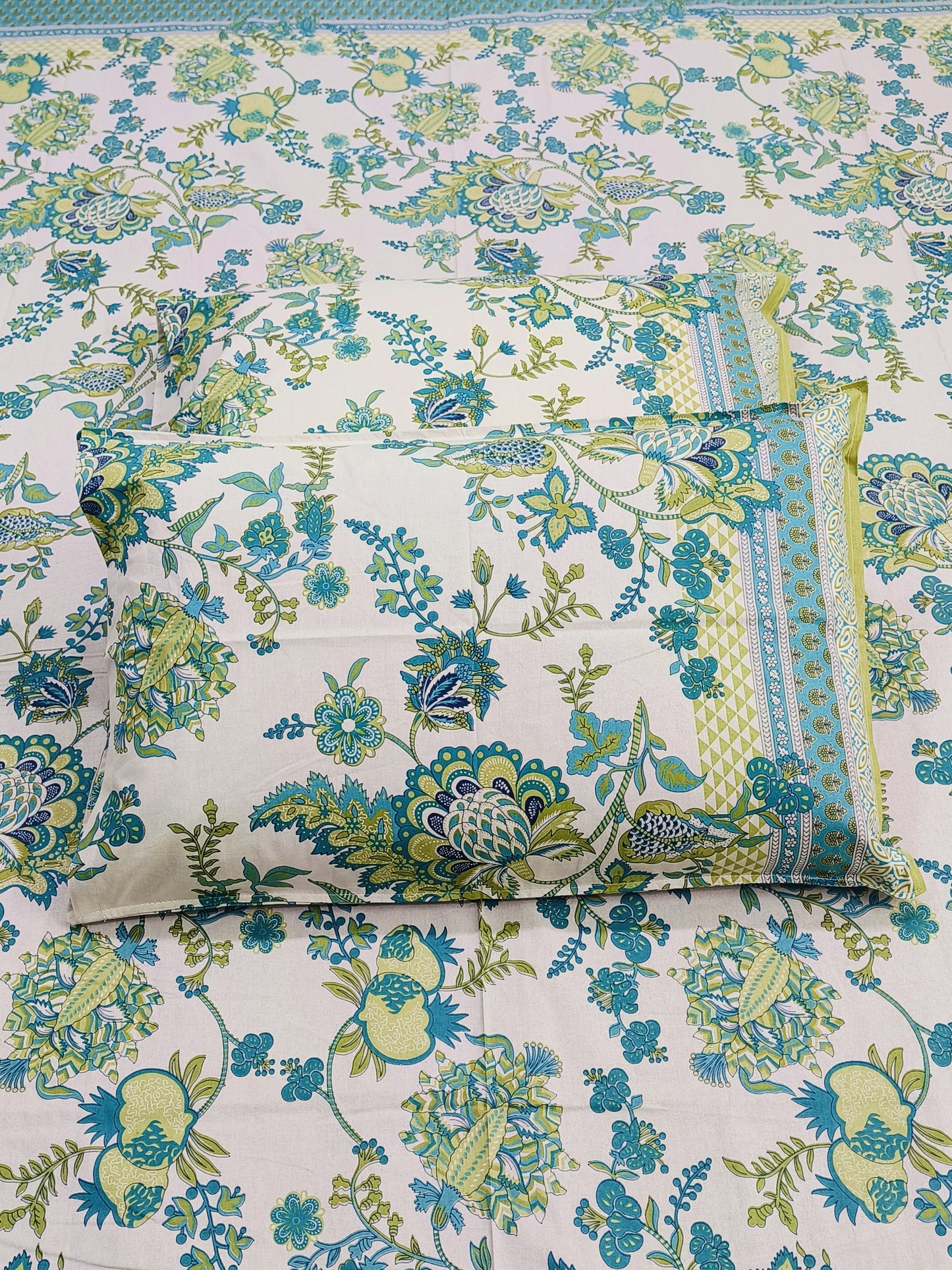 Floral Sadabahaar Bedsheets(Dispatch Time 24 Hours)