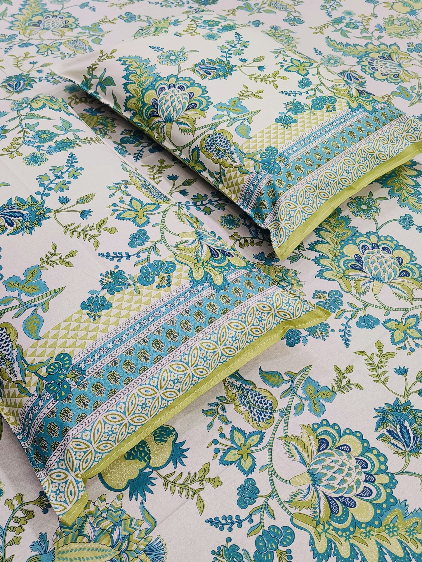 Floral Sadabahaar Bedsheets(Dispatch Time 24 Hours)
