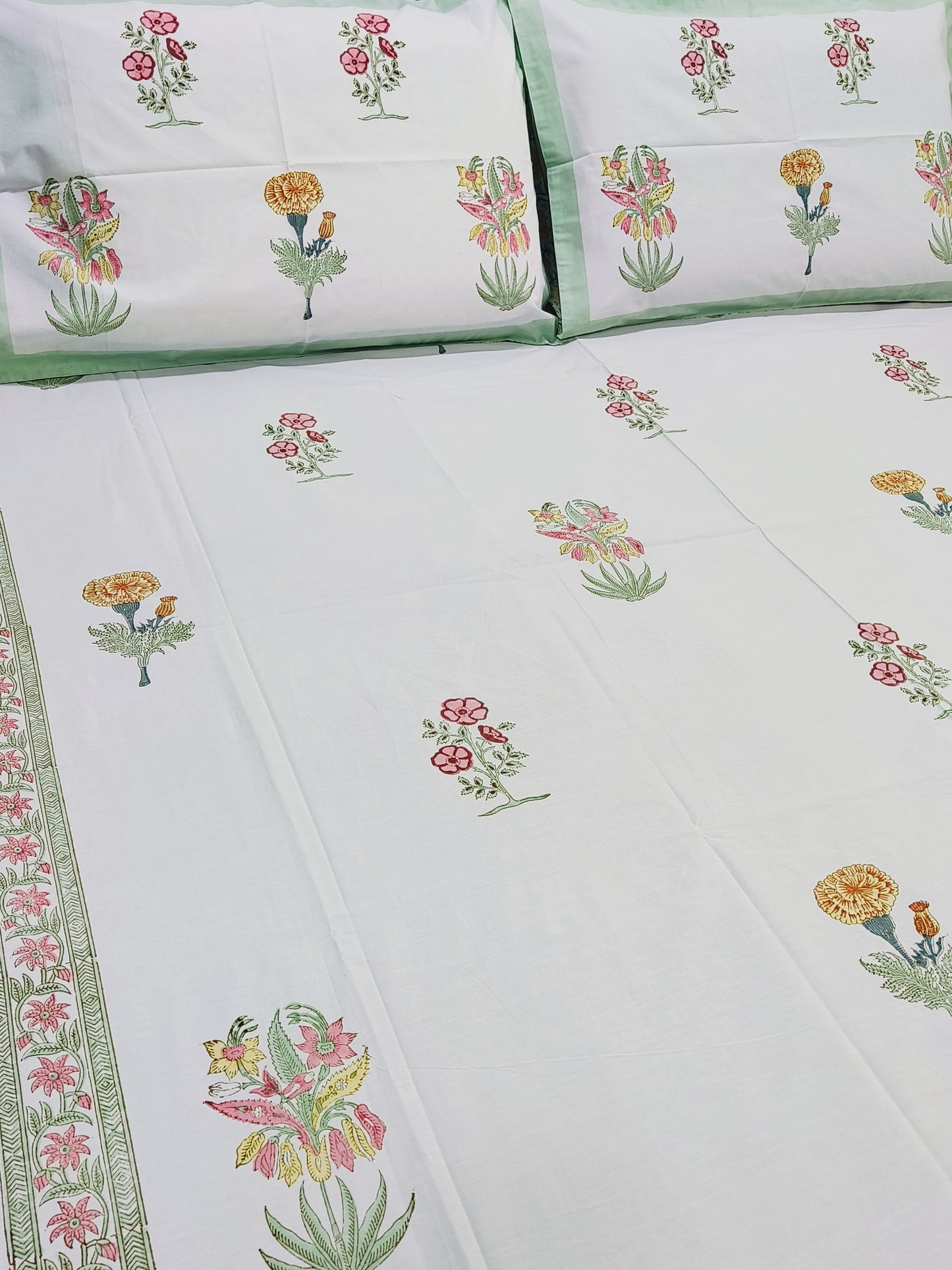 QUEEN Fitted Sheet