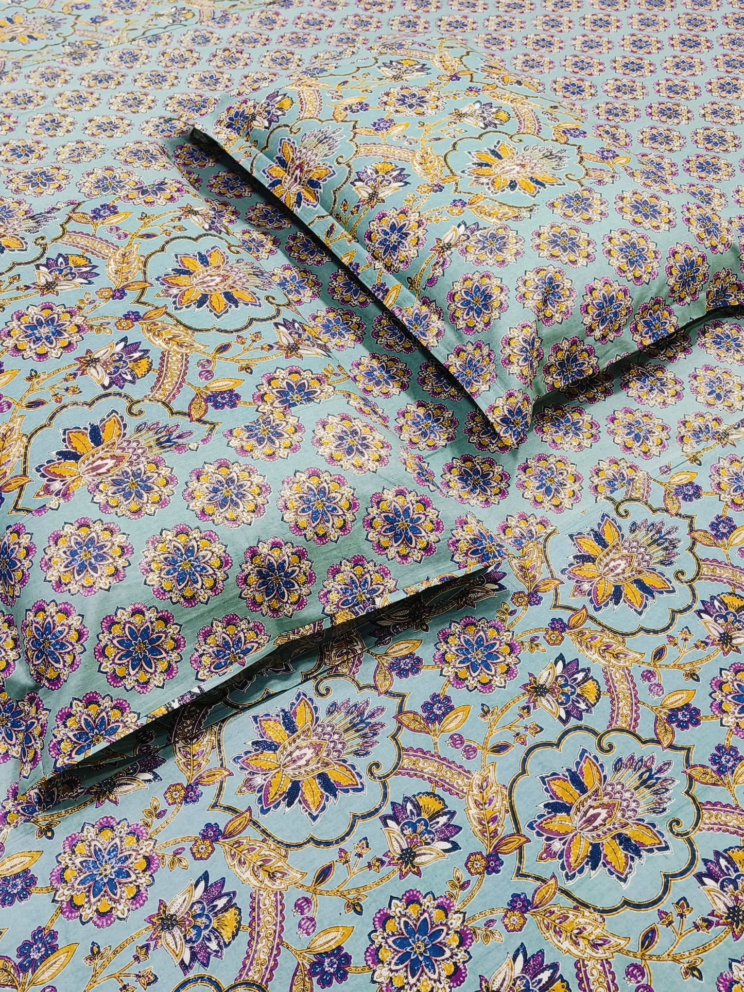 FRESH ARRIVALS Gulbahaar King Size Bedsheets(Dispatch Time 24 Hours)
