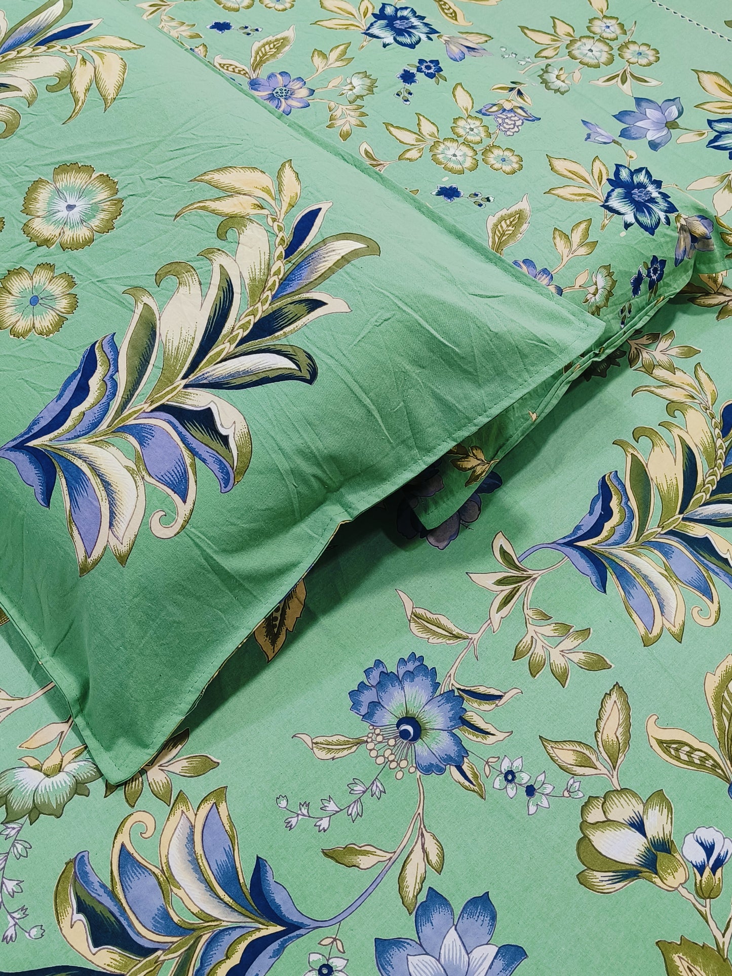 FRESH ARRIVALS Gulbahaar King Size Bedsheets(Dispatch Time 24 Hours)