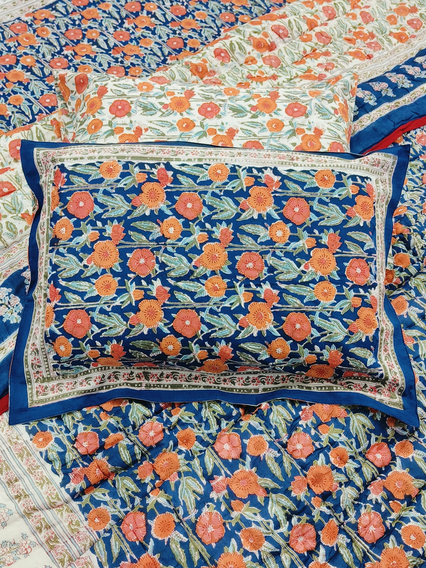 Bedding Sets with Quilts
