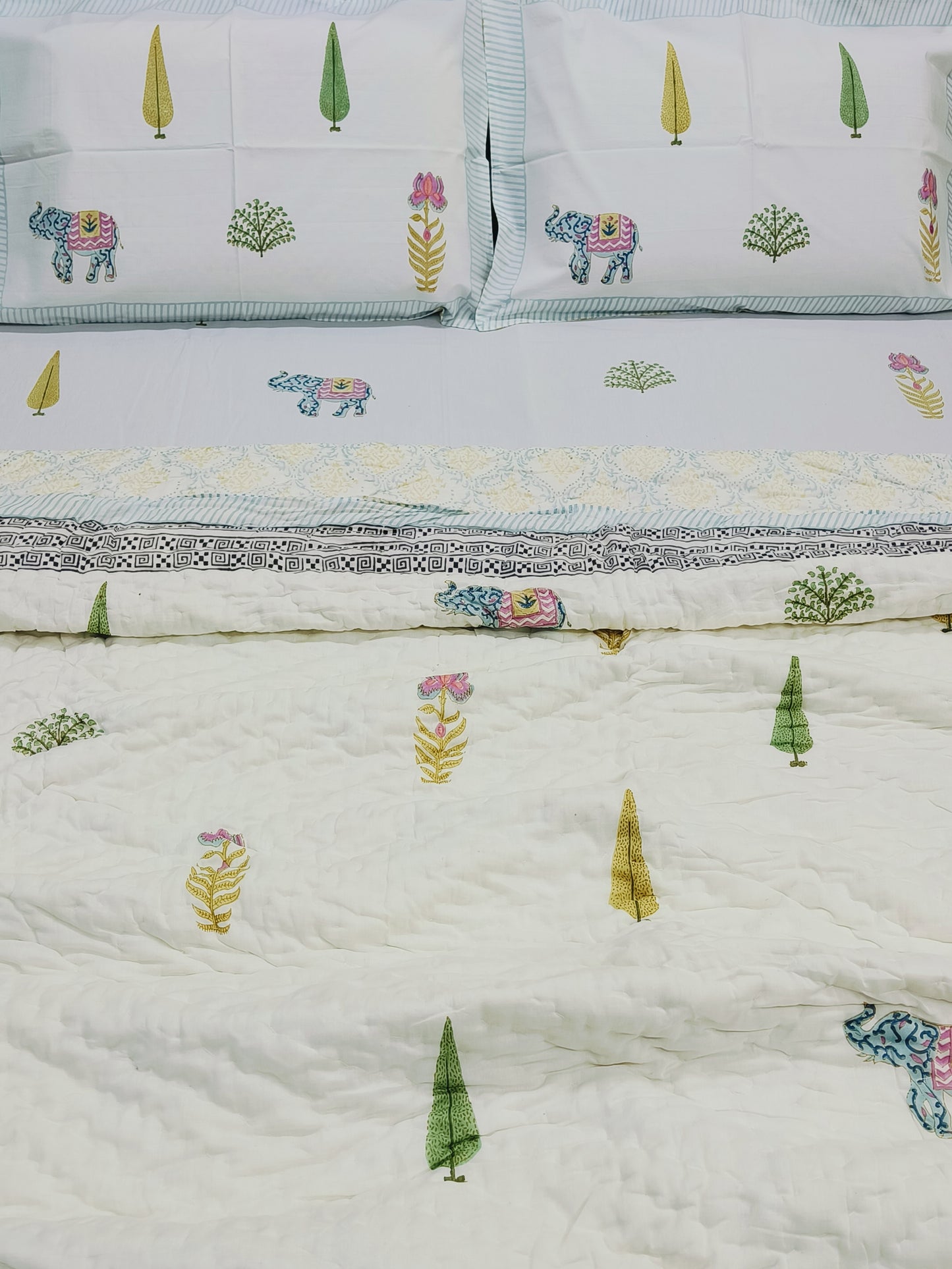 Bedding Sets with Quilts