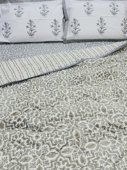 Bedding Sets with Quilts