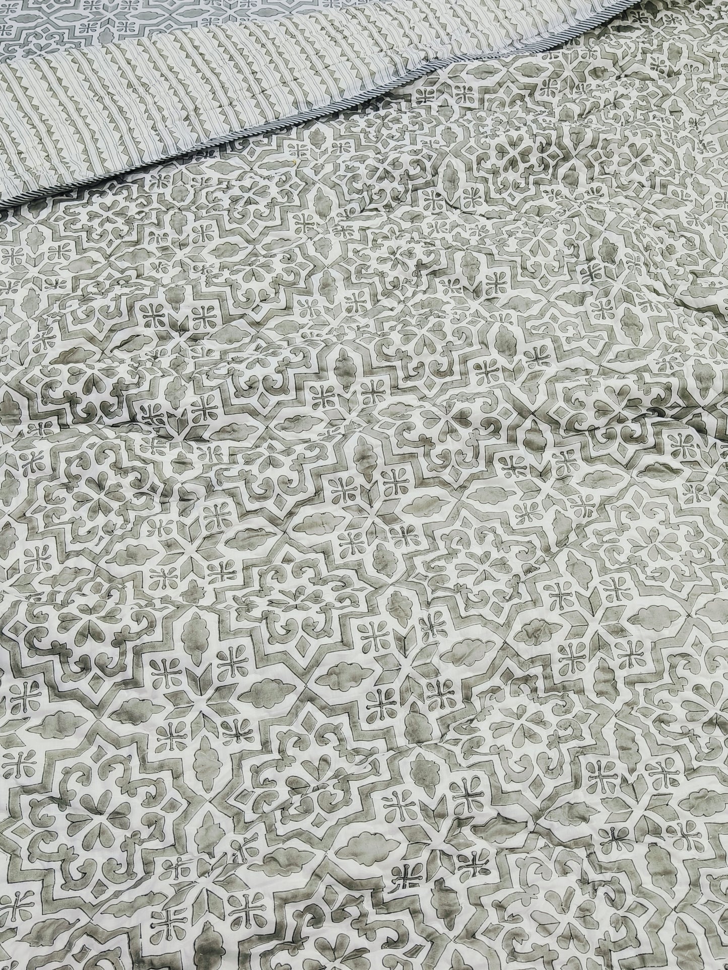 FRESH ARRIVAL Quilts (Double Bed)