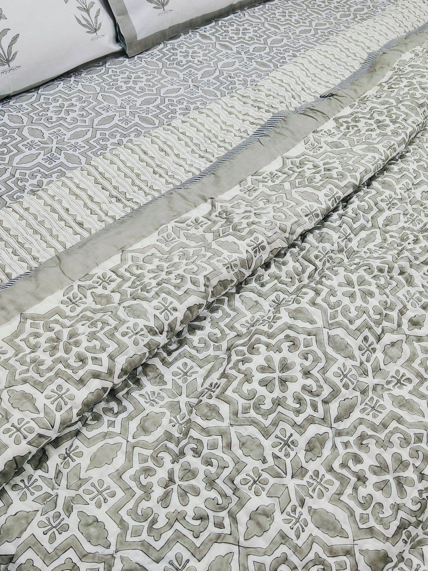 FRESH ARRIVAL Quilts (Double Bed)