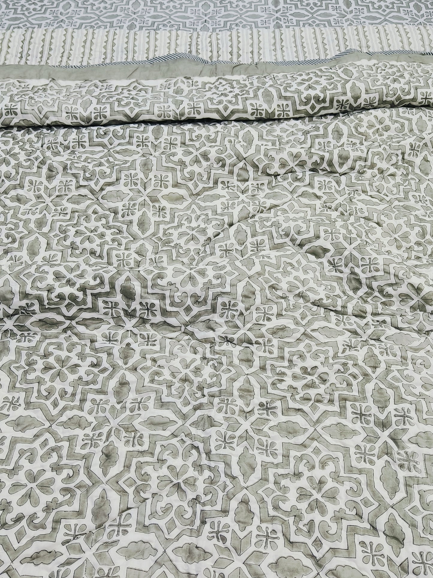 FRESH ARRIVAL Quilts (Double Bed)