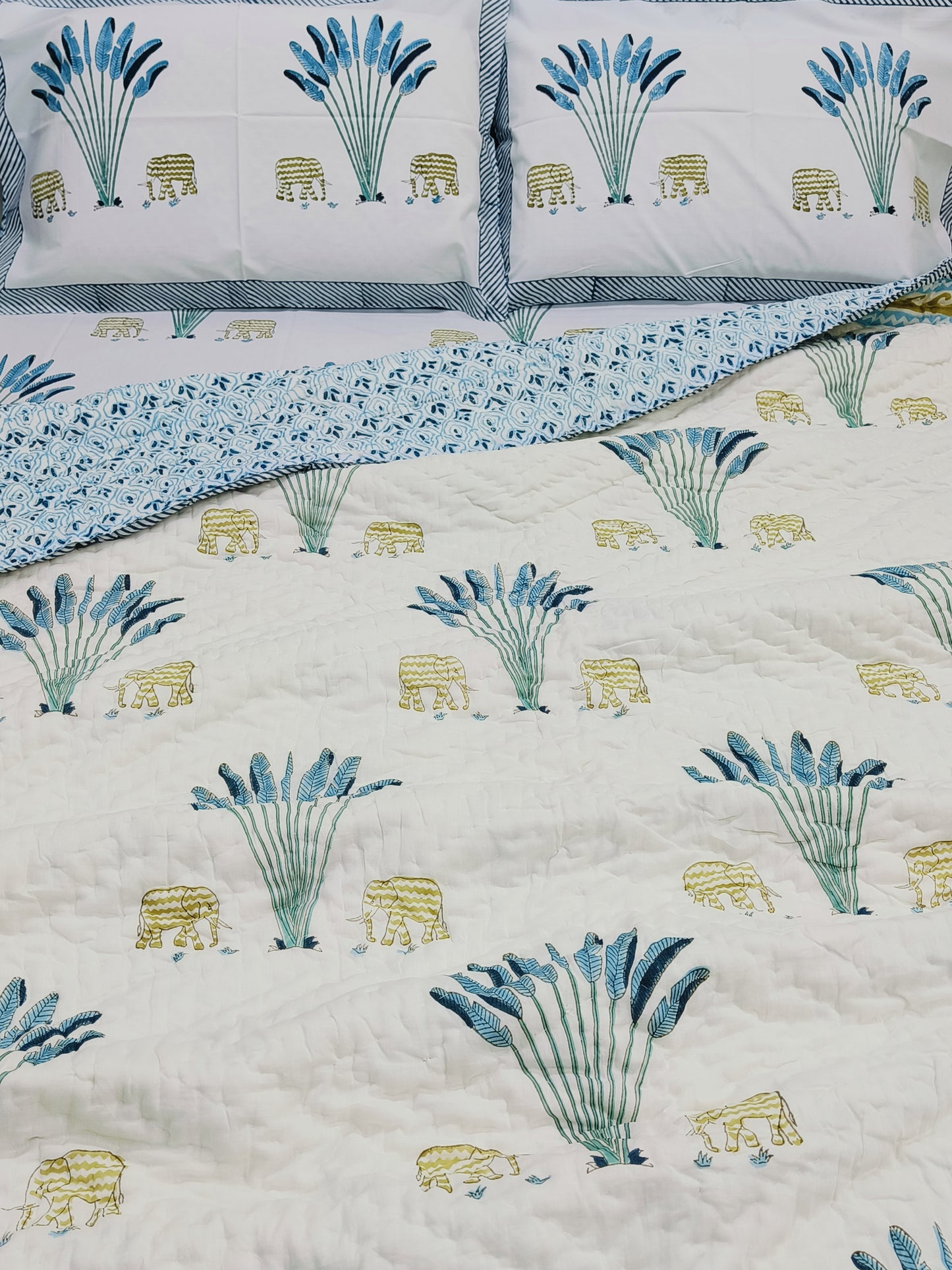 Bedding Sets with Quilts