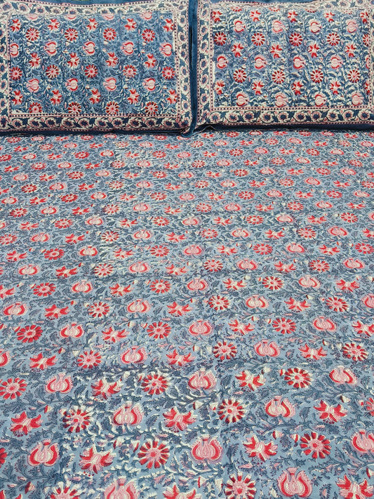 Bedsheet With King Size Pillow Cases