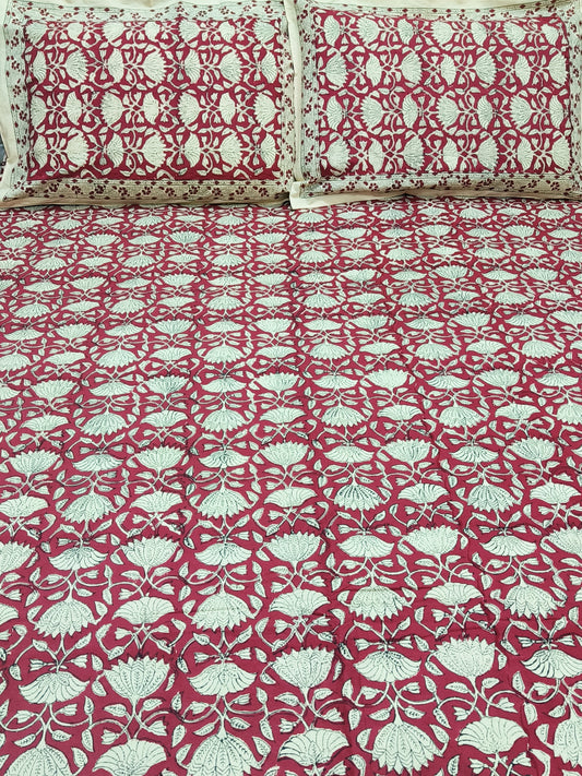 Bedsheet With King Size Pillow Cases