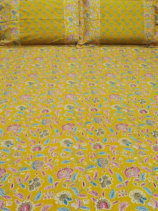 Bedsheet With King Size Pillow Cases