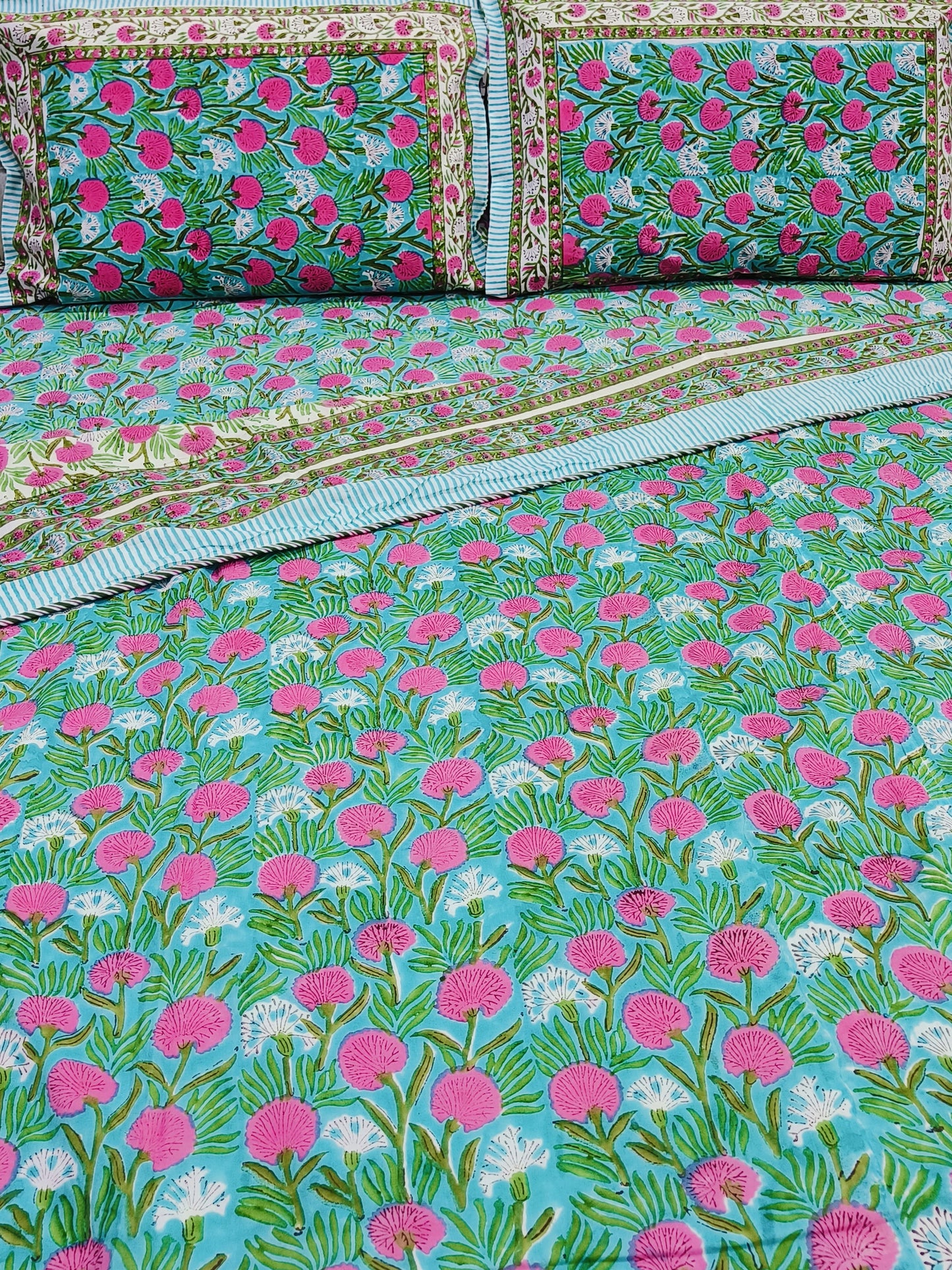 Bedding sets with Dohars