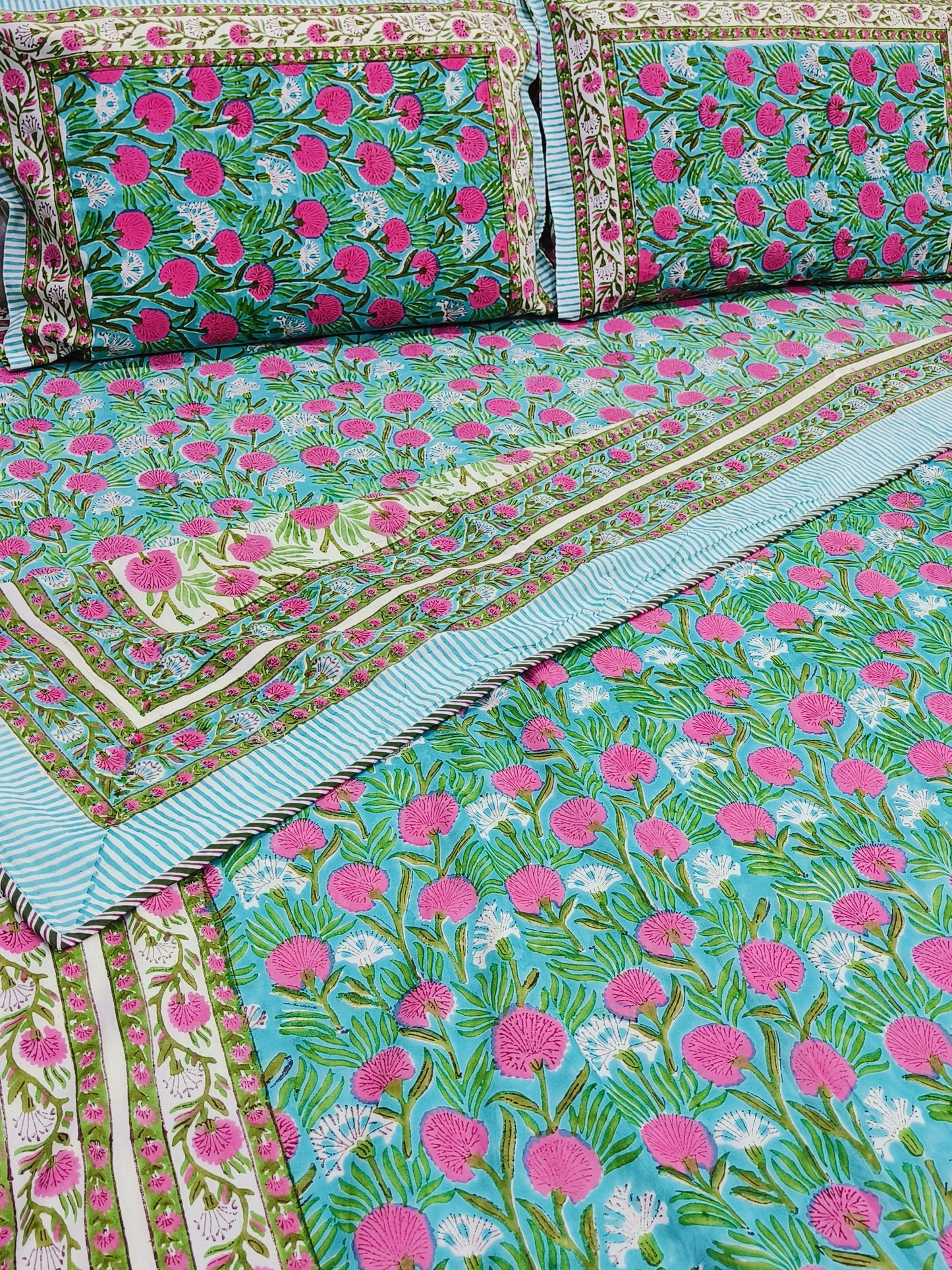 Bedding sets with Dohars