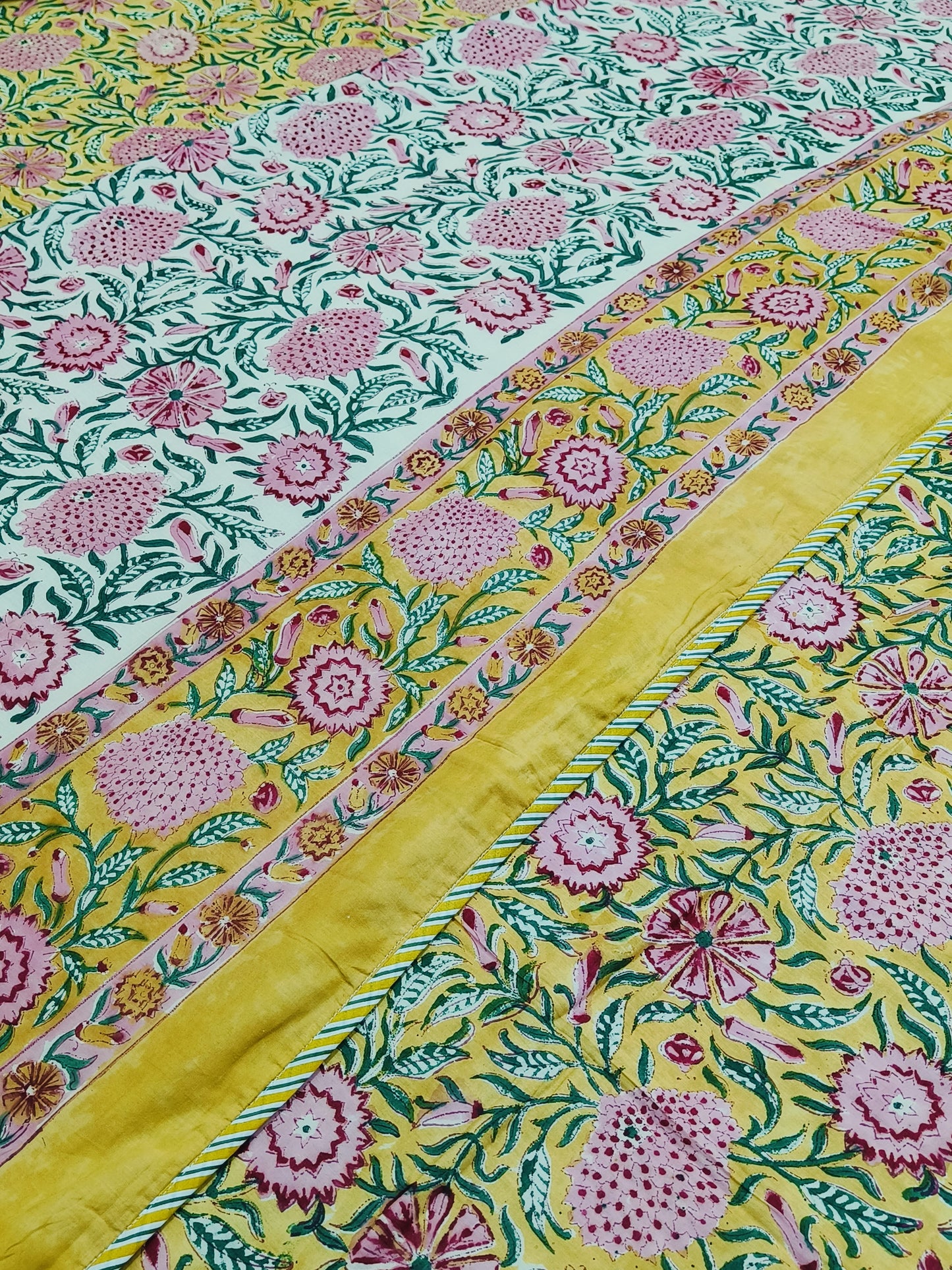 FRESH ARRIVAL Handblock Printed Premium Double Bed Dohars