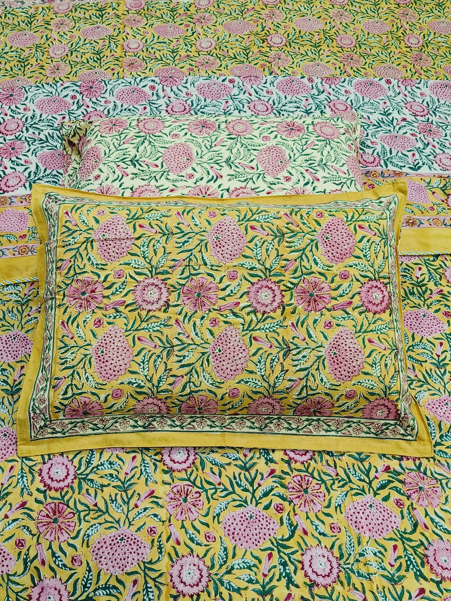 Bedding sets with Dohars