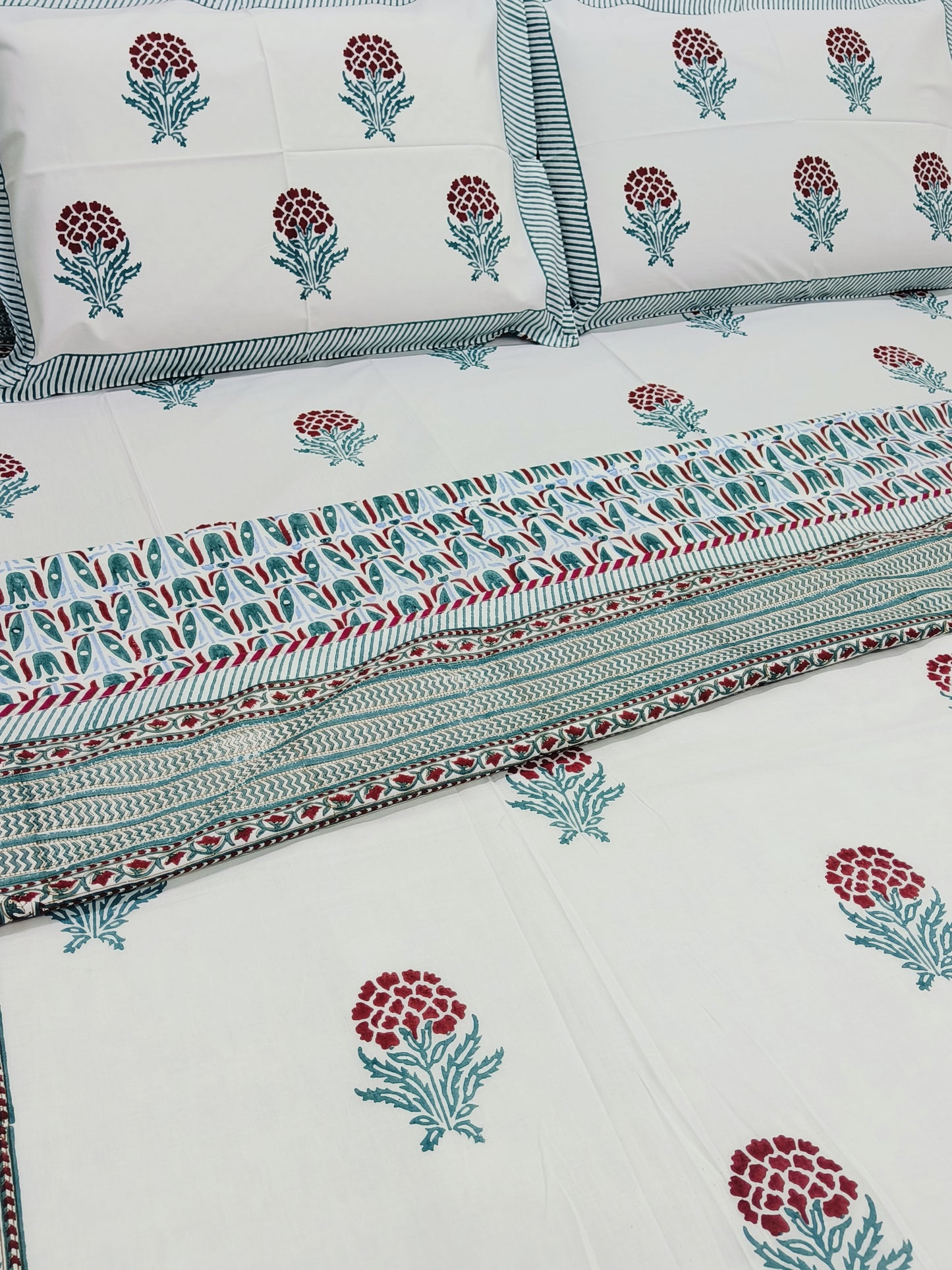Bedding sets with Dohars