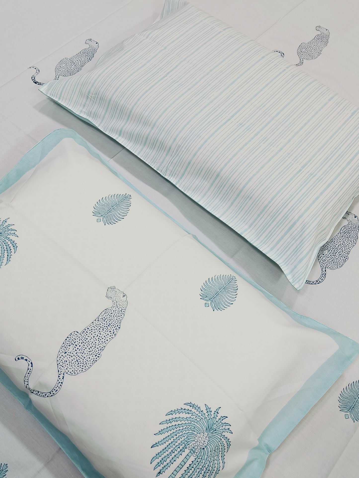 Handblock Printed Premium Bedsheets (Dispatch Time 24 Hours)
