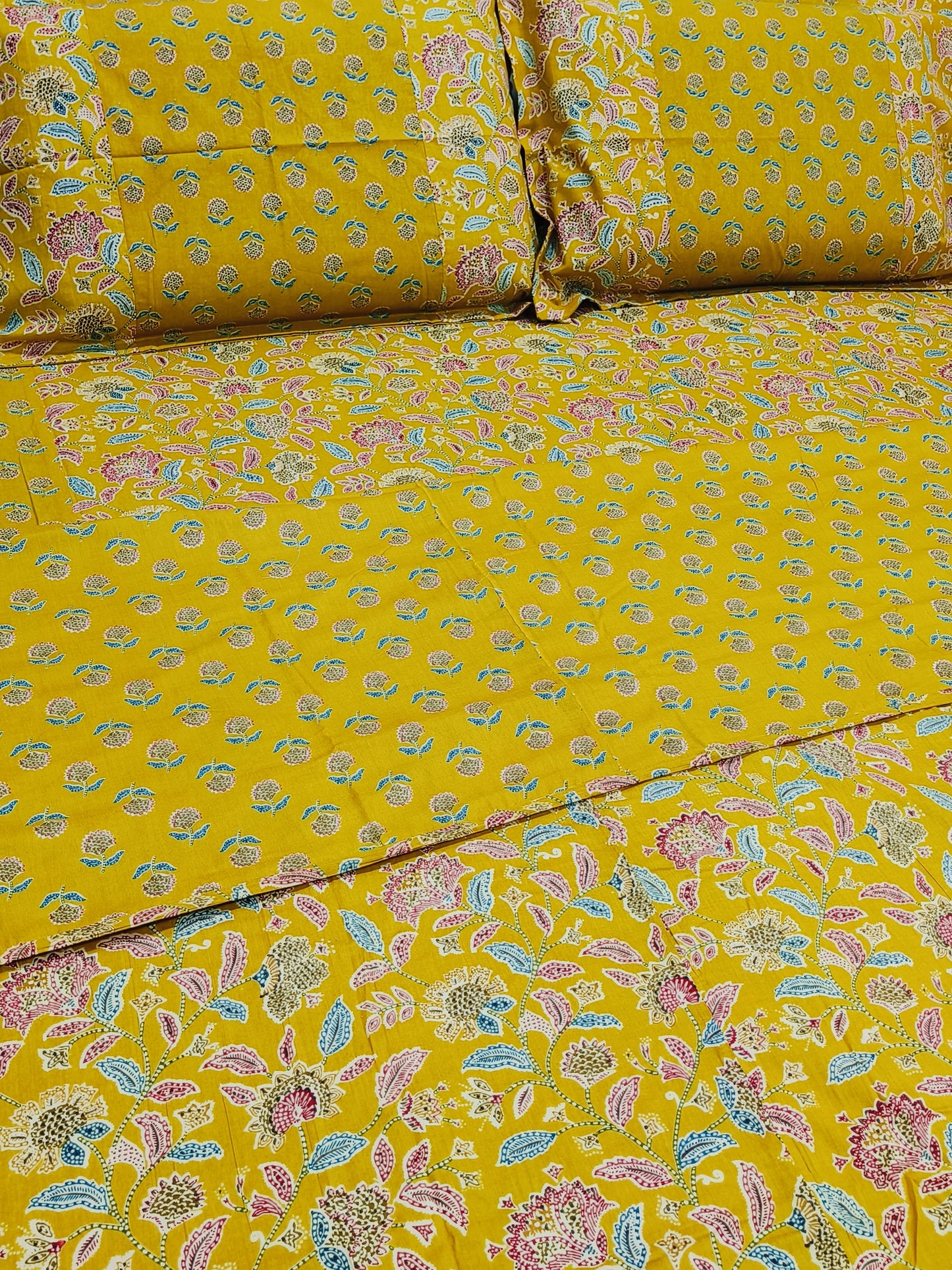 Bedding sets with Dohars