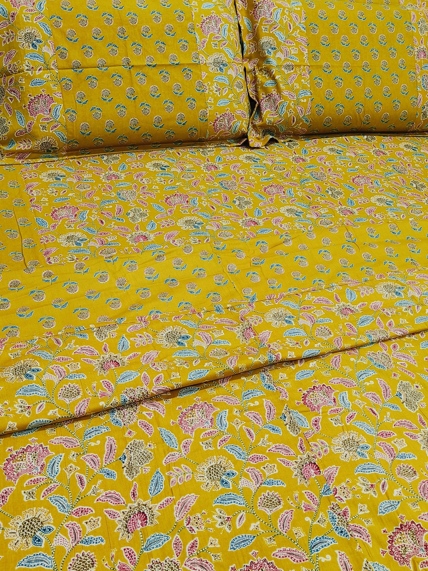 Bedding sets with Dohars