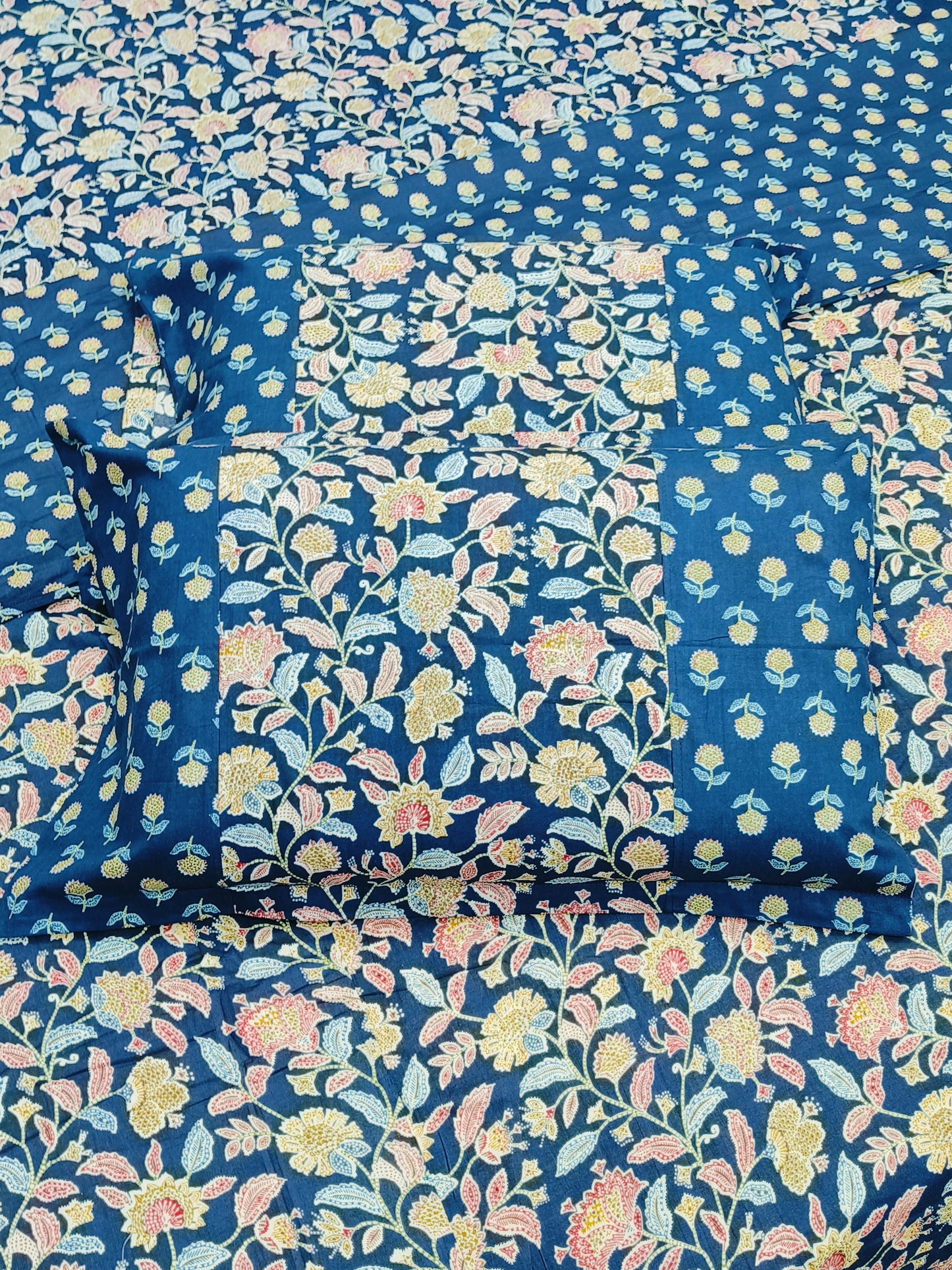 Bedding sets with Dohars
