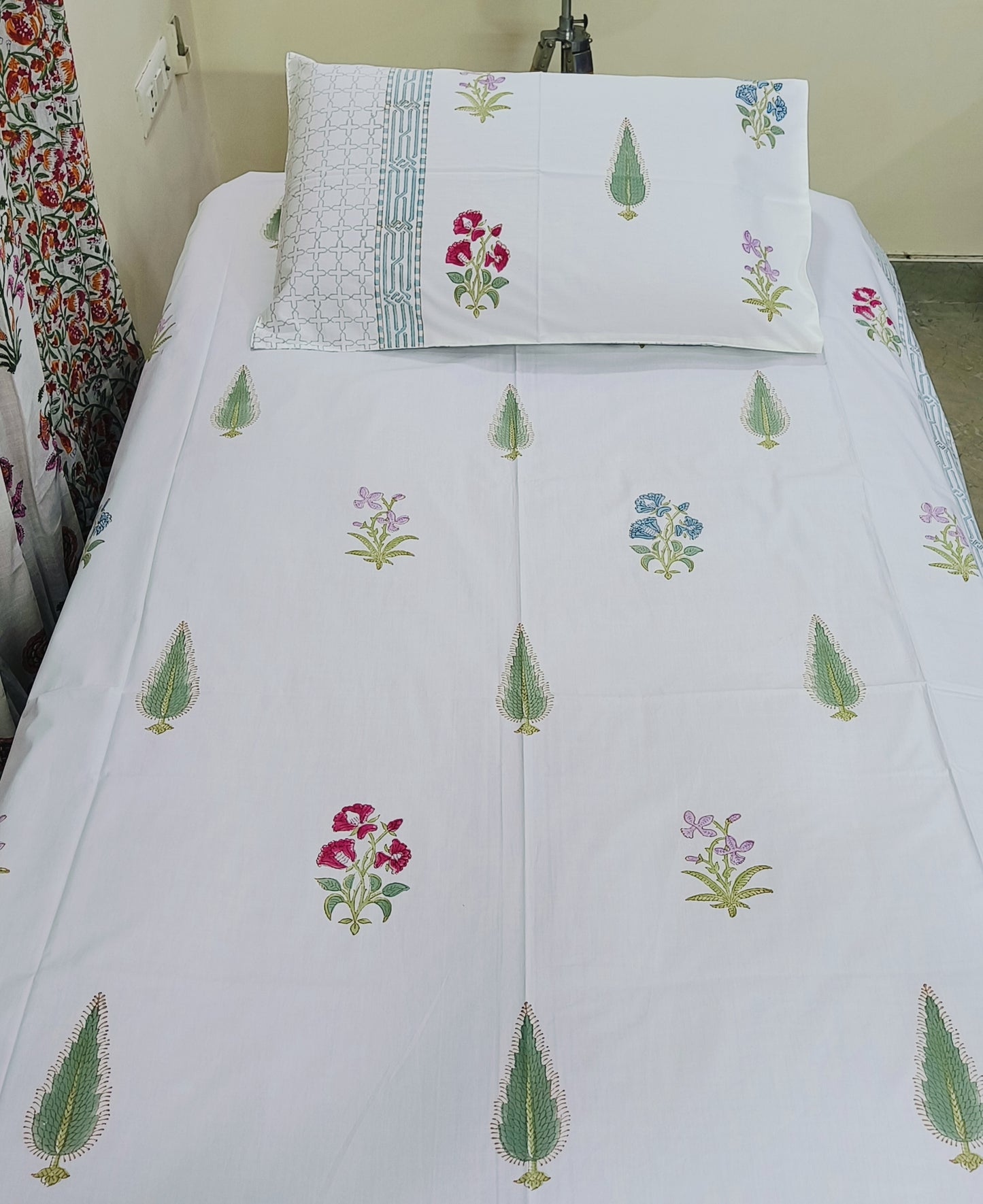 Twin Bedsheets/Single Bedsheets