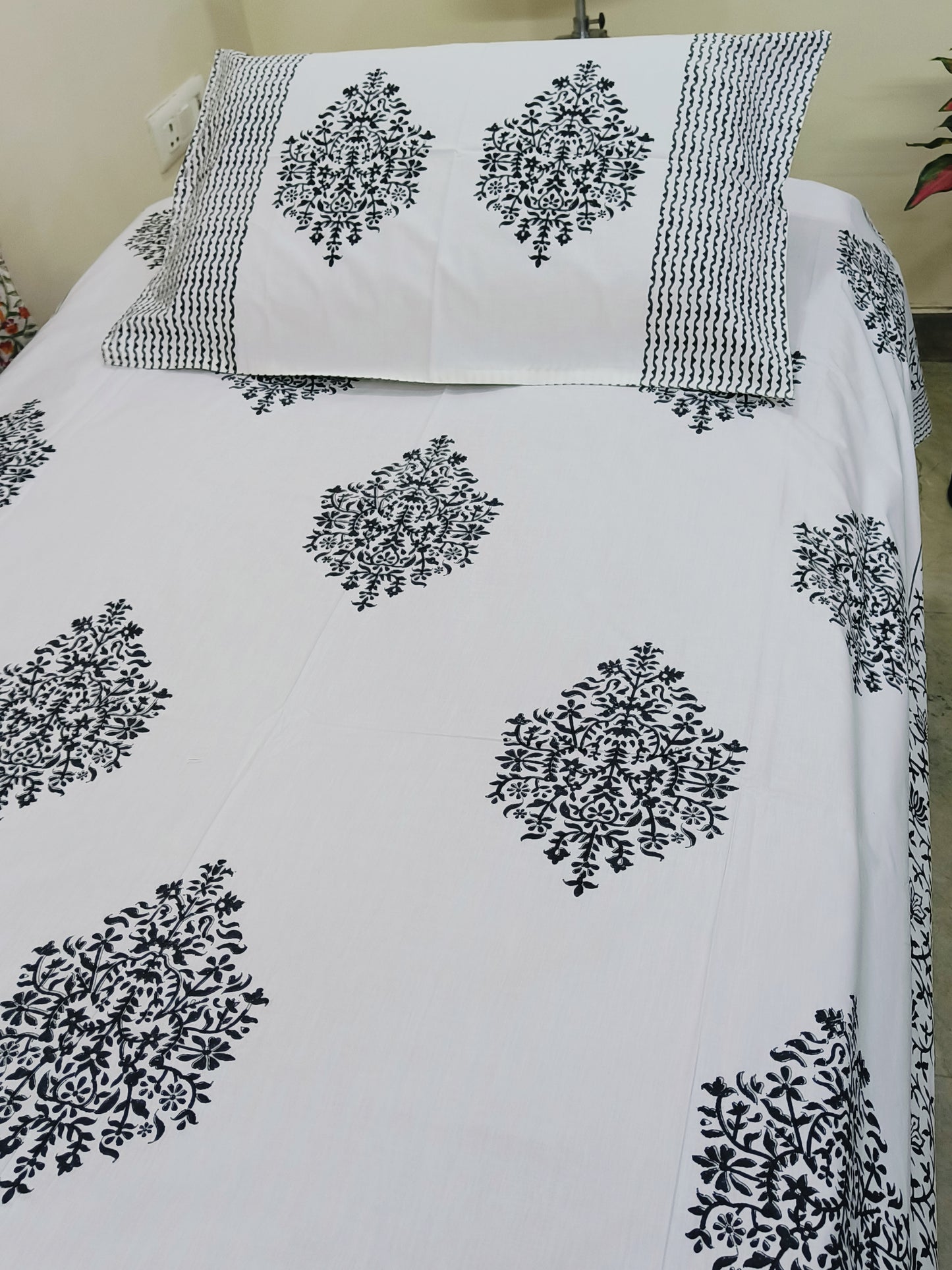 Twin Bedsheets/Single Bedsheets